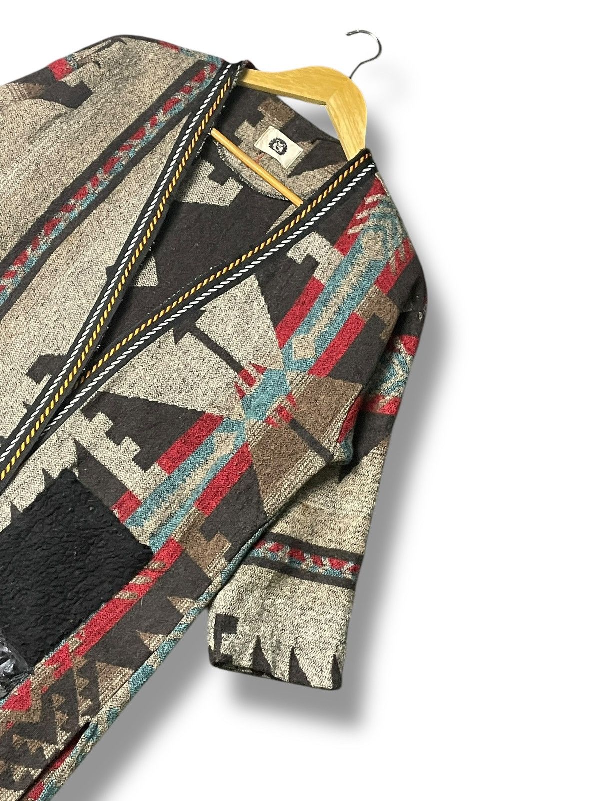 Japanese Brand × Vintage Navajo Ethnic Full-print Outerwear (56) Size US S / EU 44-46 / 1 - 2 Thumbnail