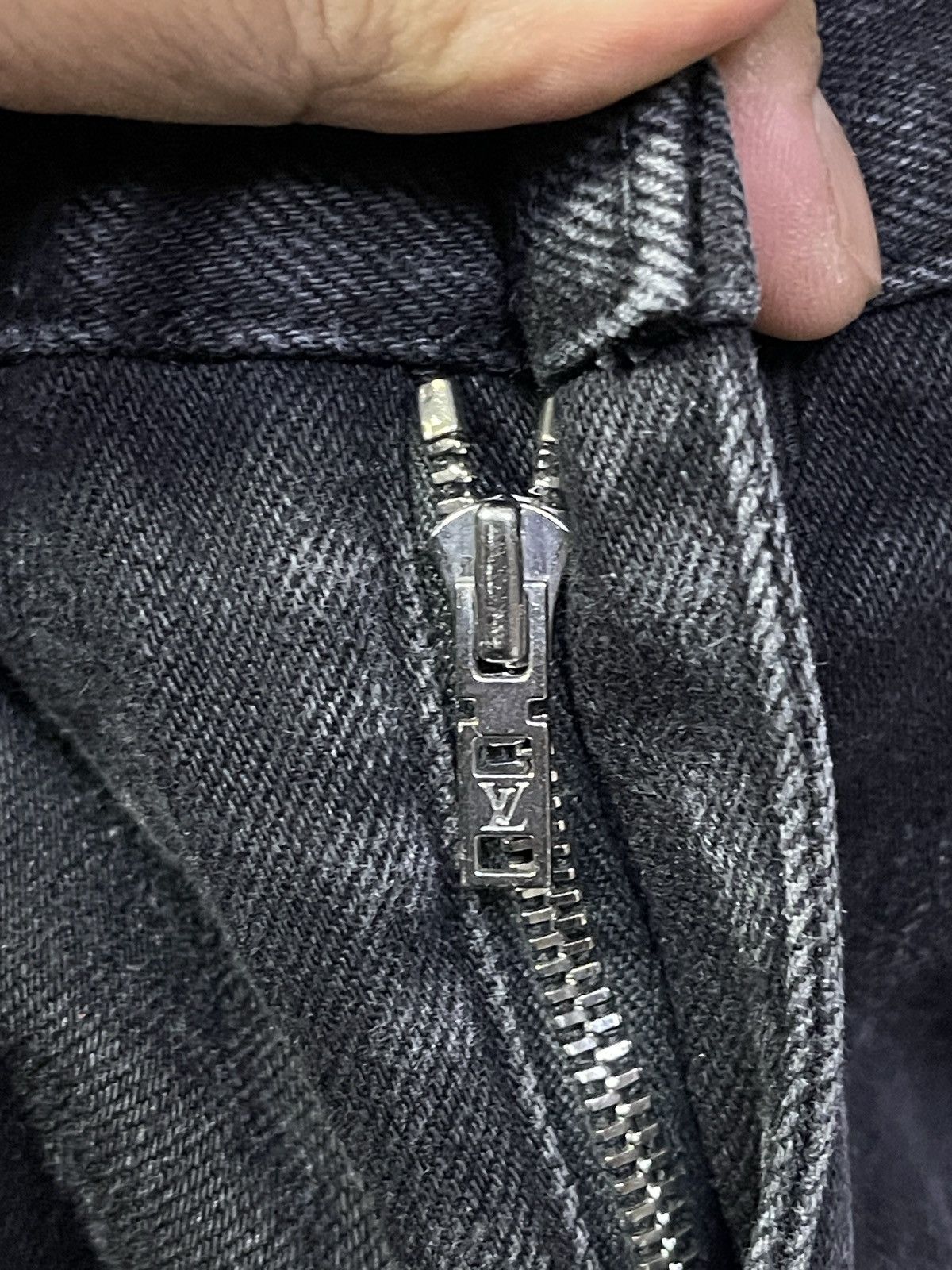 Louis Vuitton Louis Vuitton Slim Stretch Jean Size US 32 / EU 48 - 9 Thumbnail