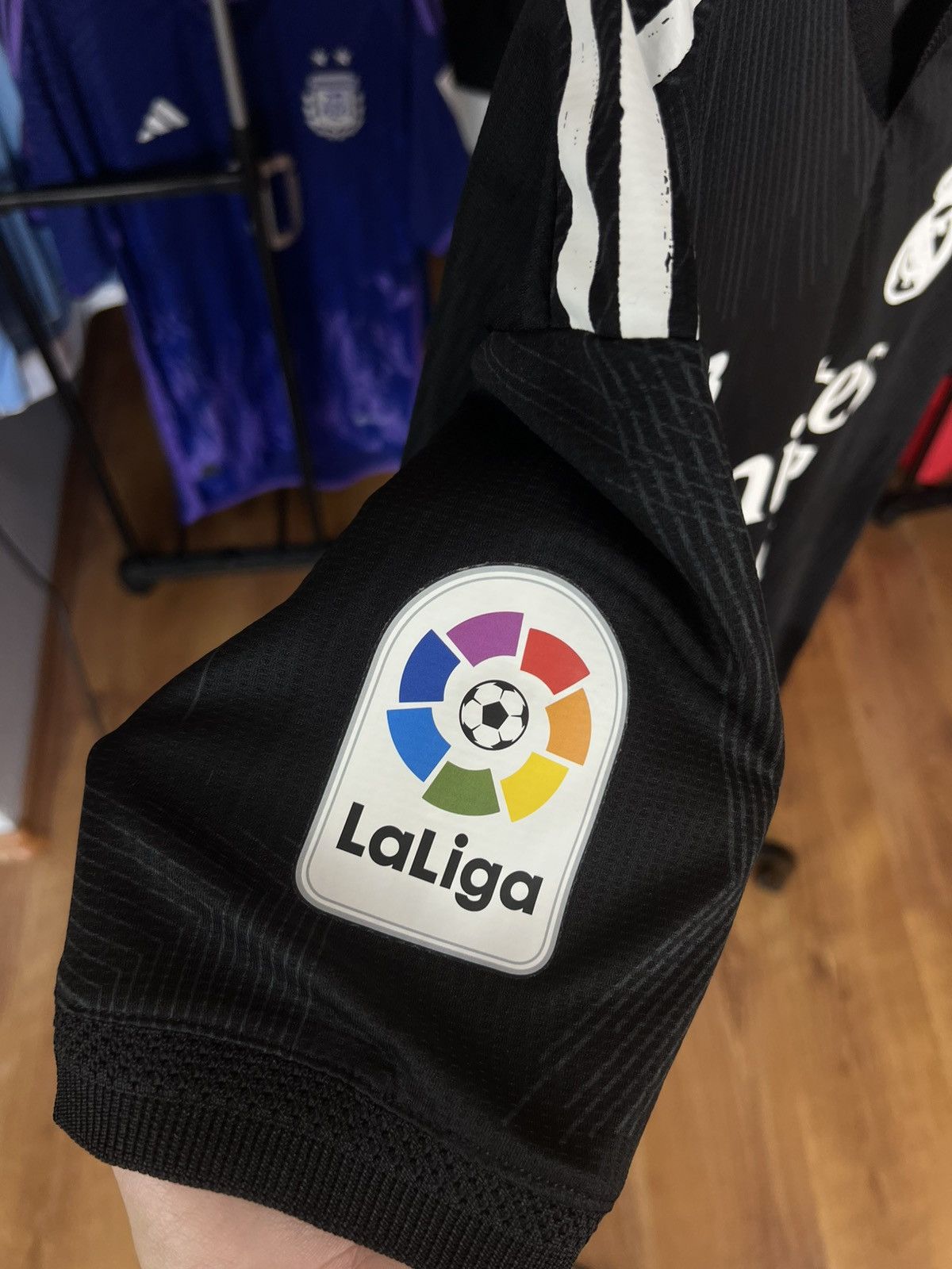 Y-3 Soccer Jersey Y-3 Real Madrid 2021/22 Balck Size US L / EU 52-54 / 3 - 5 Thumbnail