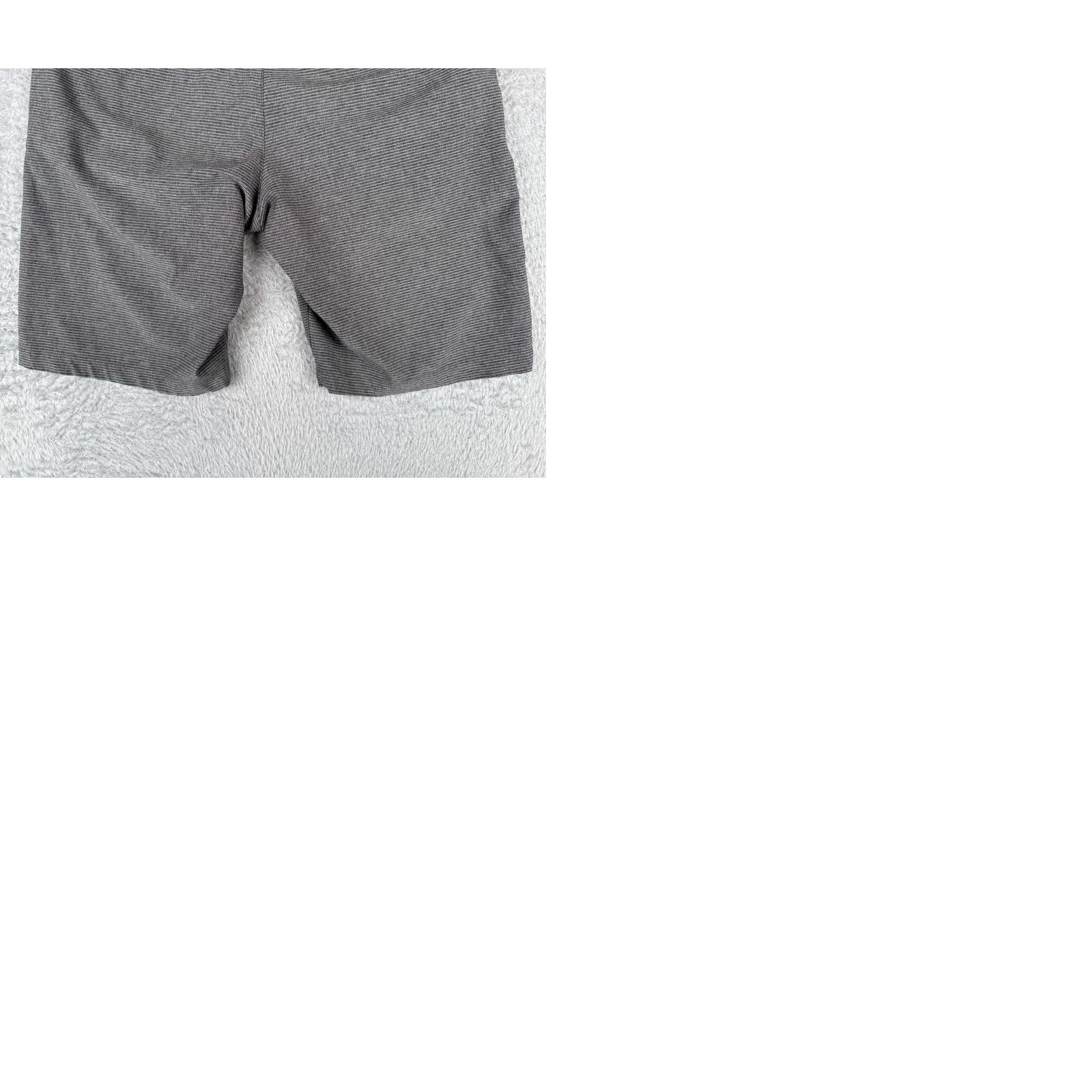 Hang Ten Hang Ten Mens Shorts 32 Gray Striped Chino Polyester Blend Skate Beach Surf Casual 5-Pocket Logo Belt Loops Inseam 10 in Regular Fit Size US 32 / EU 48 - 10 Thumbnail