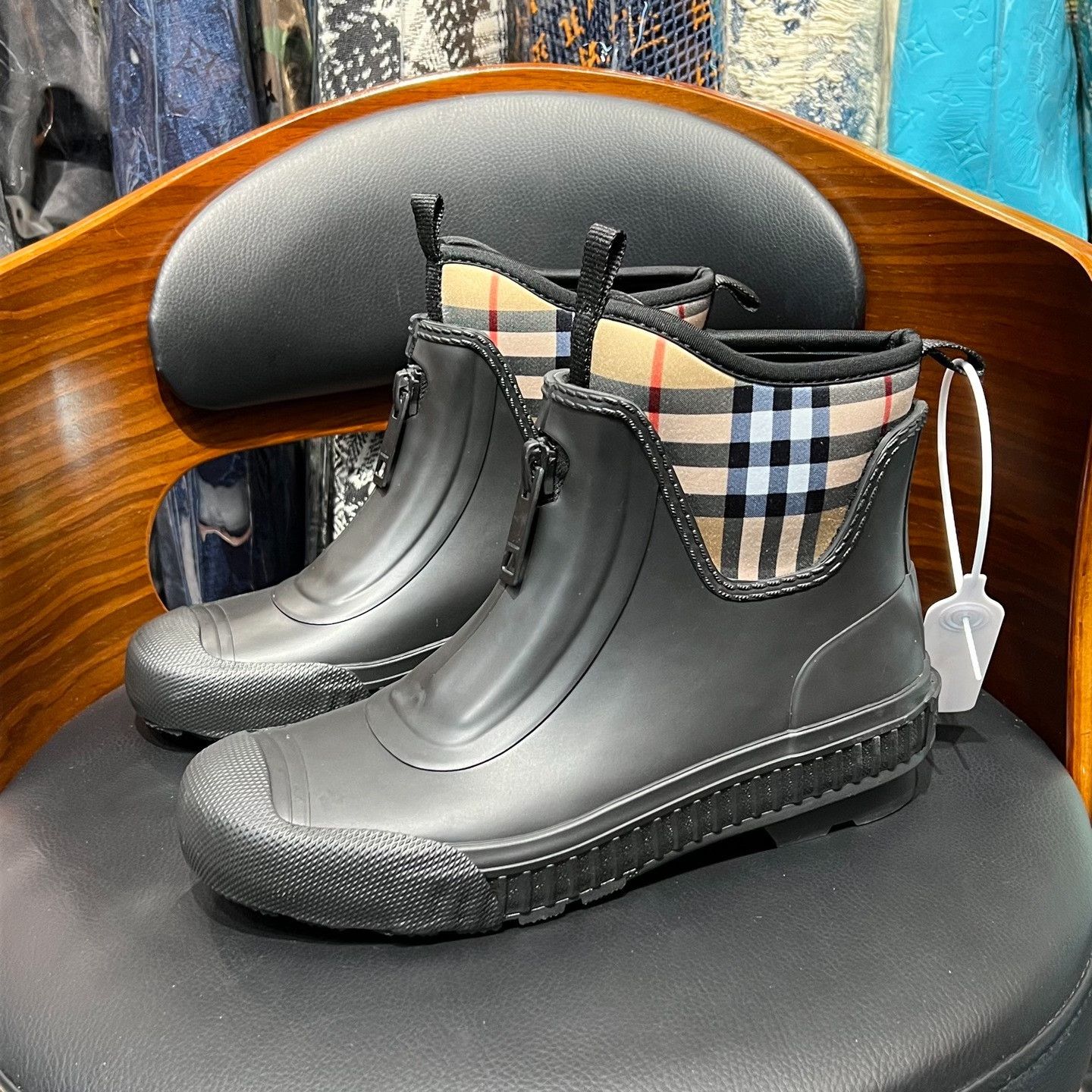 Burberry Burberry Plaid Boots us_6 Women Size US 6 / IT 36 - 1 Thumbnail