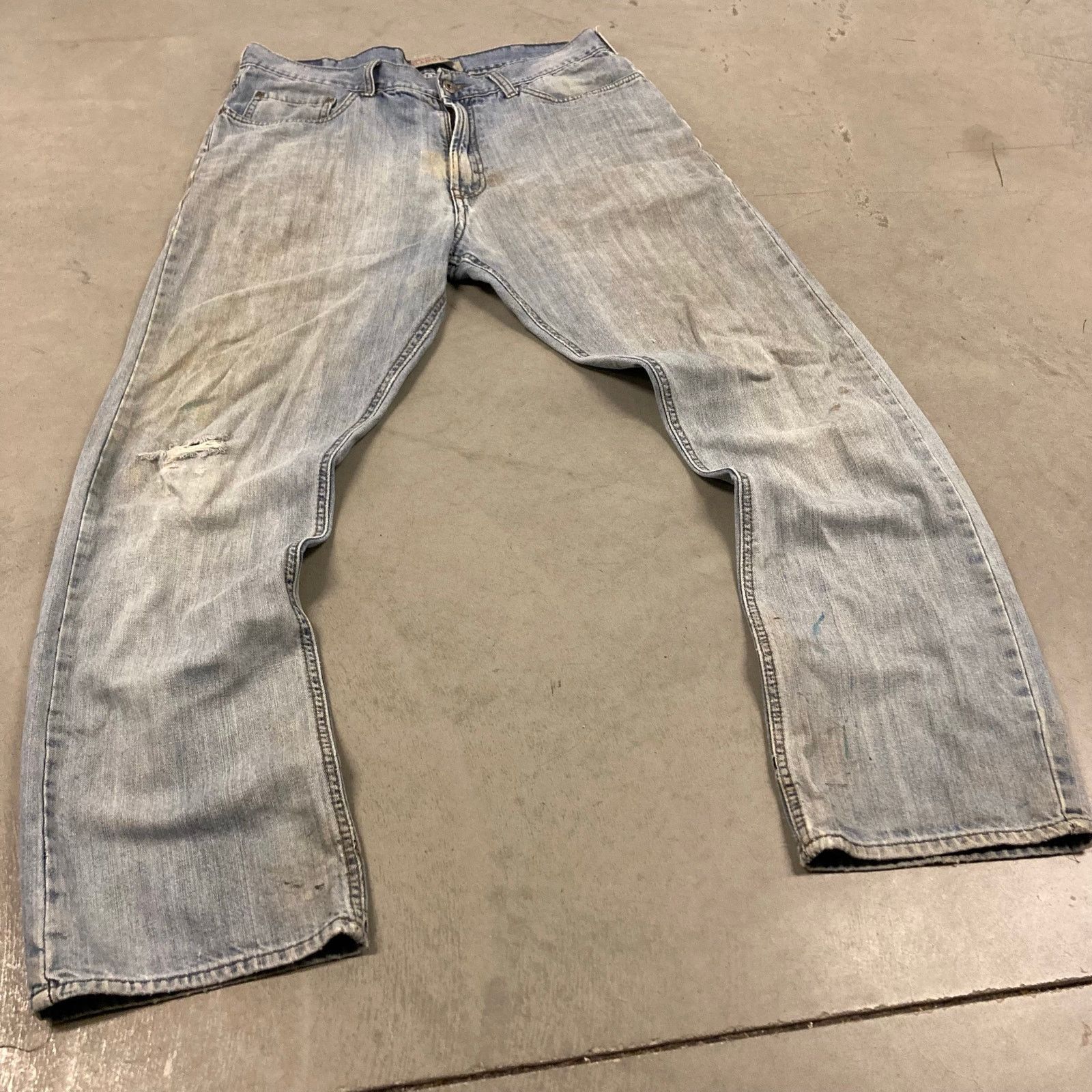 Wrangler Y2K thrashed baggy wrangler bootcut jeans 34x32 Size US 34 / EU 50 - 1 Thumbnail