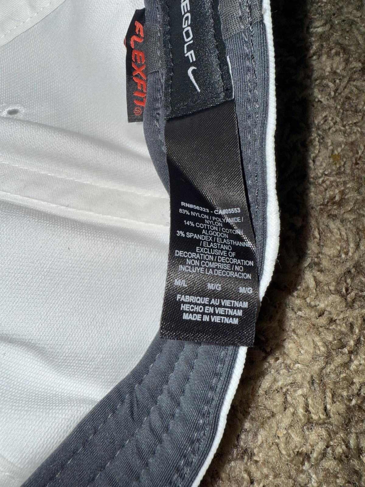 Nike Nike Adult Unisex White Golf Flat Bill Cap Sample Size ONE SIZE - 12 Thumbnail