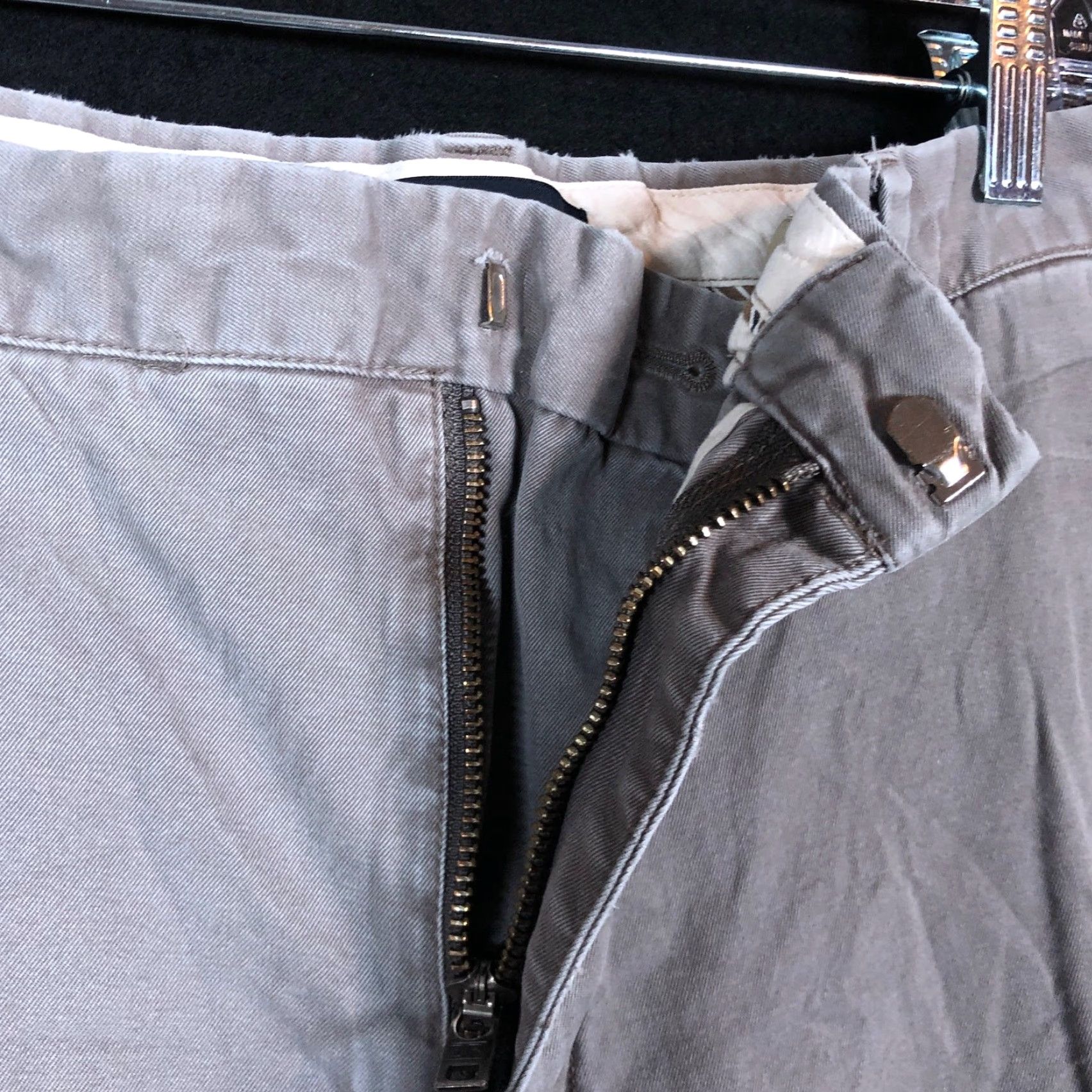 Banana Republic Banana Republic Mens Pants Gray Gavin Chino Straight 100% Cotton 33x32 Size US 33 - 4 Thumbnail