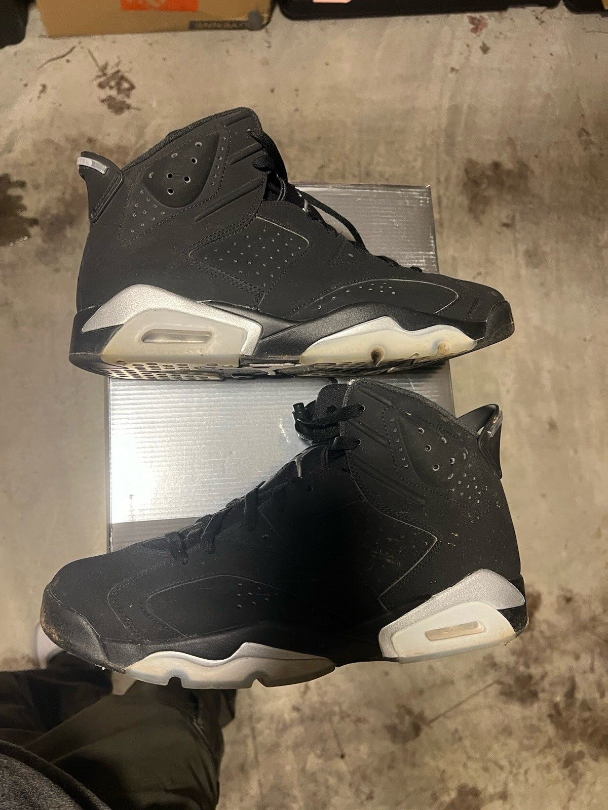 Jordan Brand Jordan 6 Retro Chrome DX2836001 Men size 12 used damaged box Size US 12 / EU 45 - 1 Thumbnail