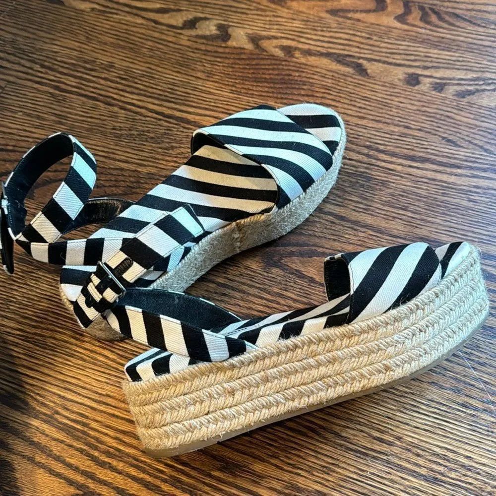 Miu Miu MIU MIU Canvas Black & White Striped Cloth Espadrilles. Buc Size US 7.5 / IT 37.5 - 8 Thumbnail