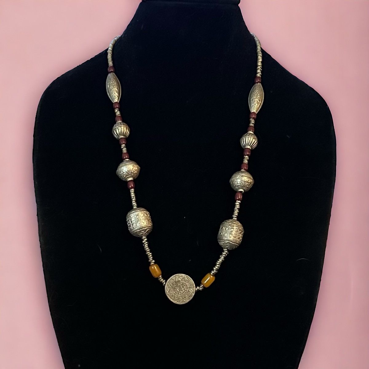 Vintage Vintage chunky embossed metal bead necklace Size ONE SIZE - 1 Thumbnail
