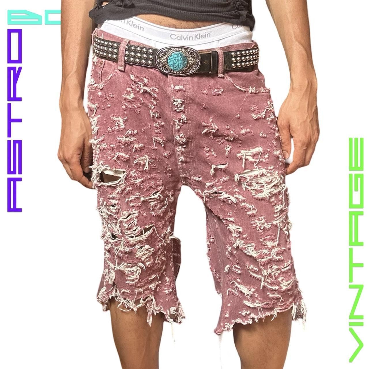 Levi's ASTROBOI* LEVIS RED RIPPED DISTRESSED DENIM SHORTS _ 40" Size US 40 / EU 56 - 1 Thumbnail