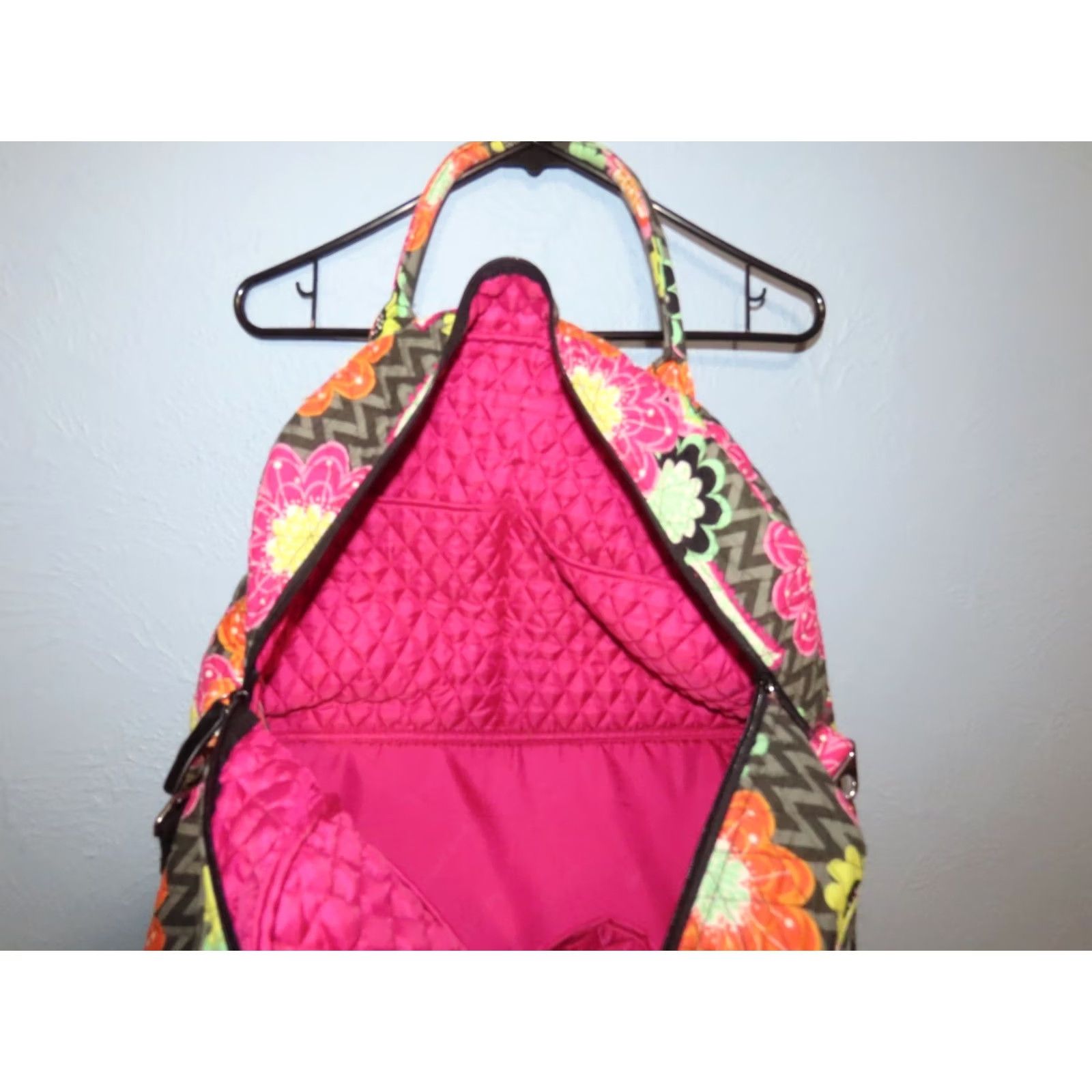 Vera Bradley Vera Bradley Grand Traveler Floral Weekendr Bag 14413-163 Hot Pink Interior, Multicolor Exterior, Duffle, Womens, XL, Zip, Travel, Casual, Business Size ONE SIZE - 4 Thumbnail