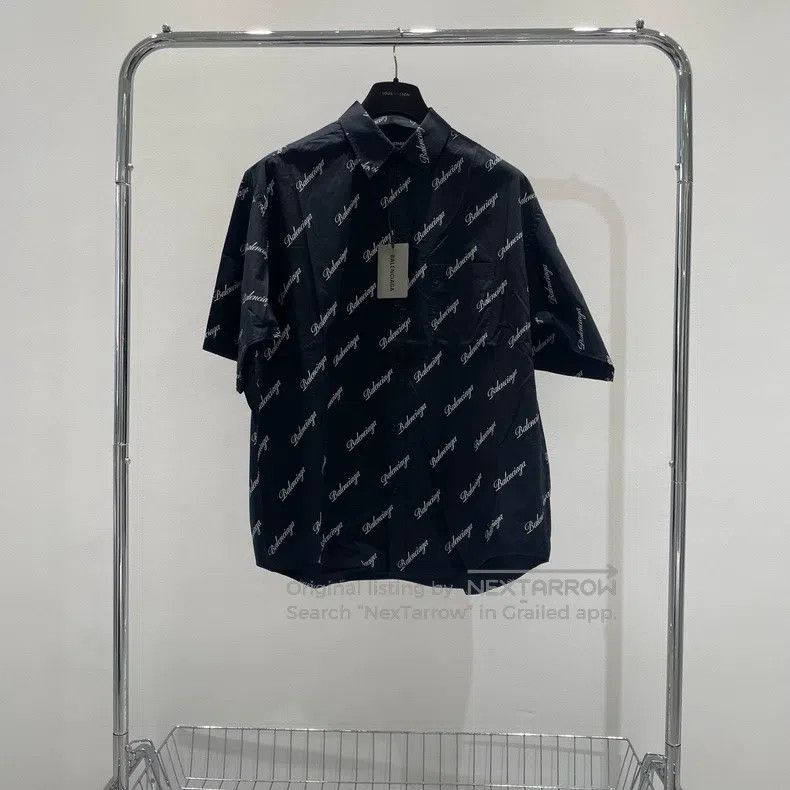 Balenciaga Balenciaga size 37 Black full logo full print black short- Size US S / EU 44-46 / 1 - 1 Thumbnail