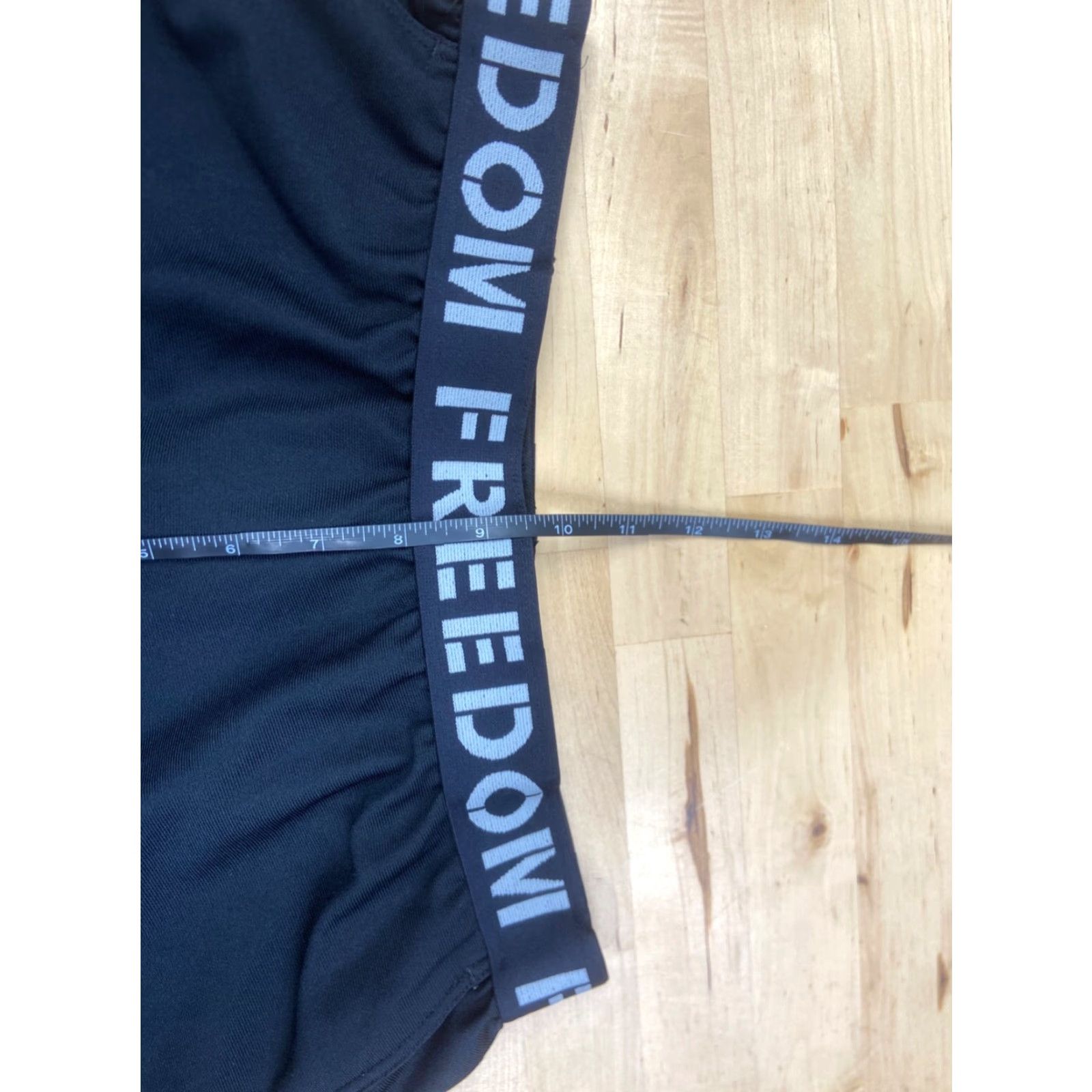 Under Armour Under armour Gym Shorts Womens S Black Athletic Breathing Elastic Waist Running Cross Training Gym & Training #9128 Size 28" / US 6 / IT 42 - 4 Thumbnail