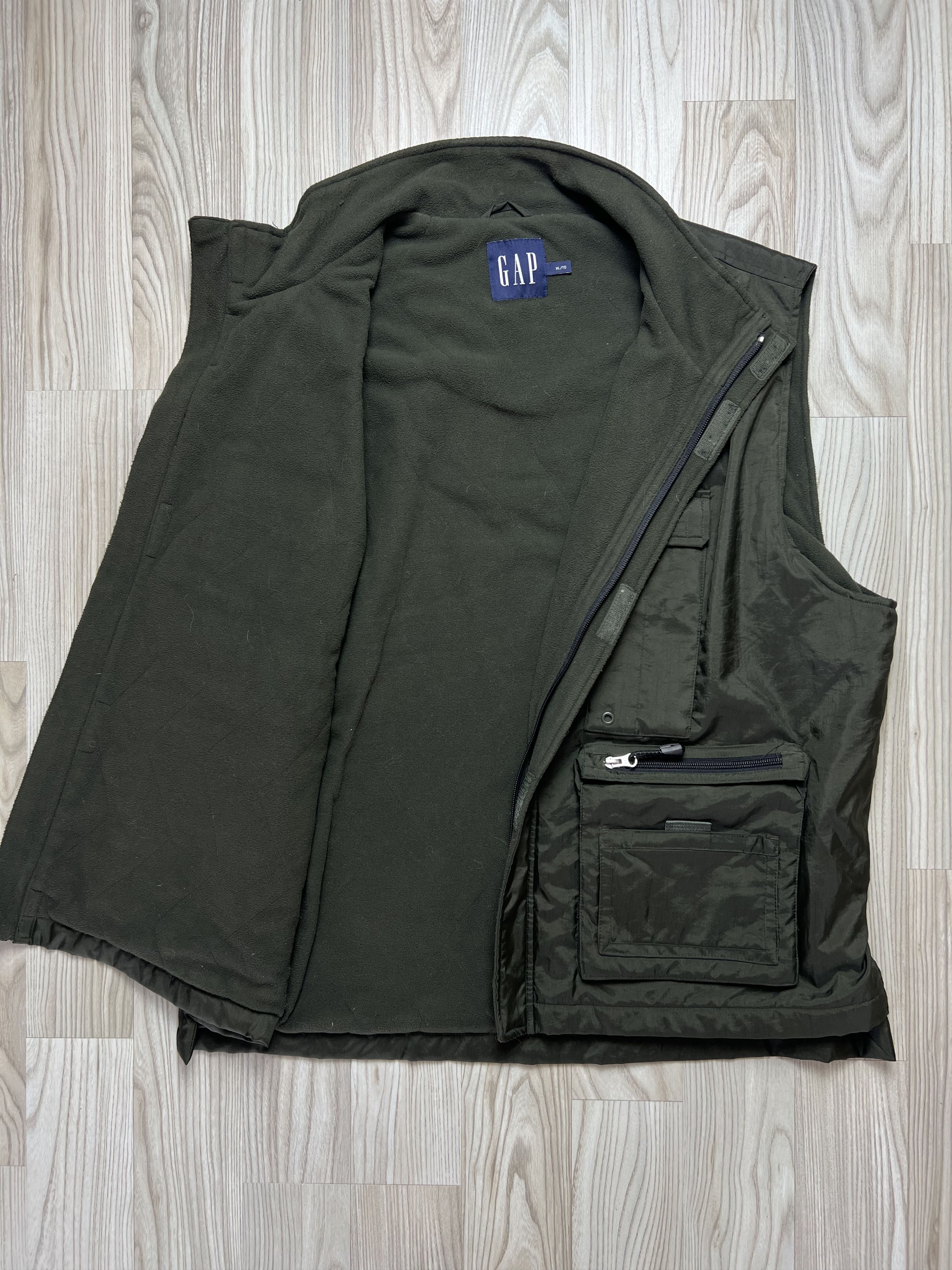 Gap Gap tactical vest with Fleece interior nad Lots of pockets | Grailed