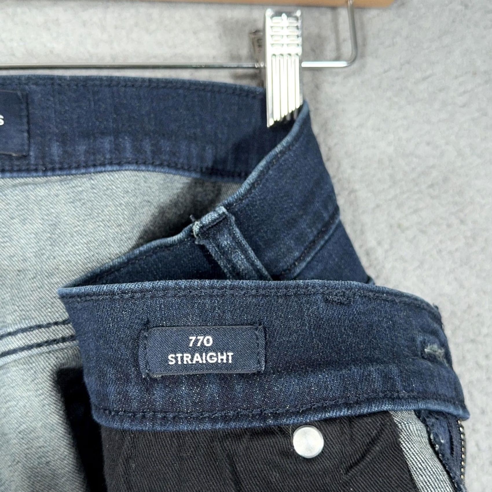 J.Crew J.CREW 770 Straight Jeans Mens Blue Dark Wash 35x29 Stretch Denim Cotton Blend Pockets Zip Fly Button Closure Size US 35 - 3 Thumbnail