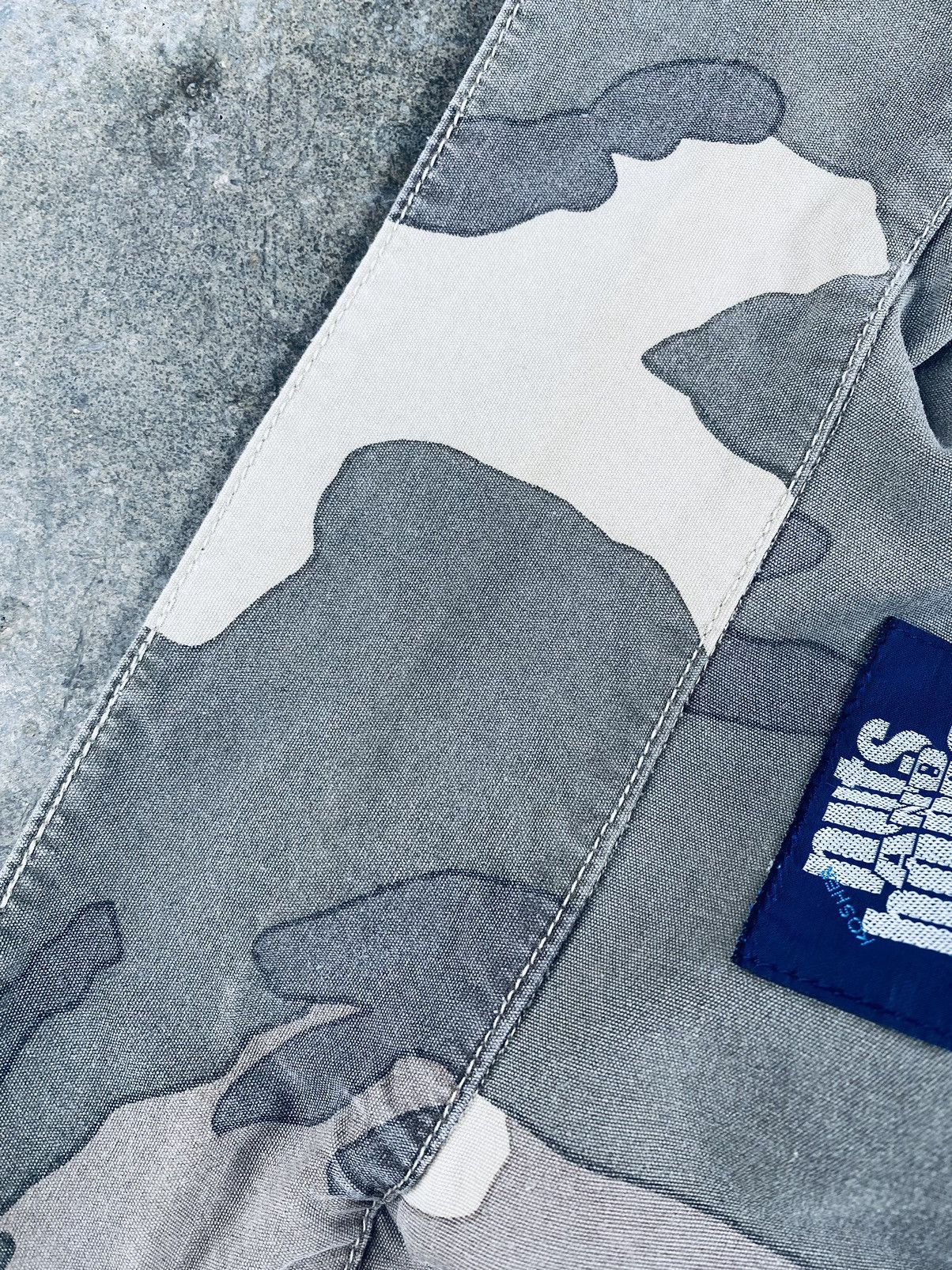 Japanese Brand Vintage Kosher Nuts And Bones Camo Button Ups Shirt Size US M / EU 48-50 / 2 - 12 Thumbnail