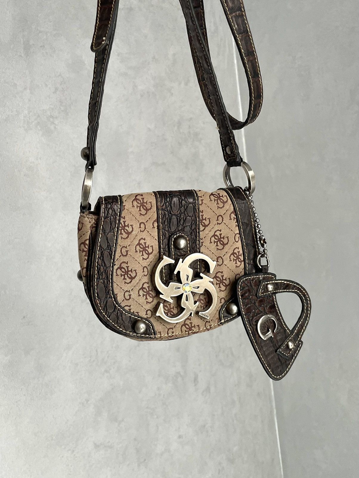Guess Vintage Y2K Guess Monogram Crossbody Shoulder Bag Size ONE SIZE - 1 Thumbnail