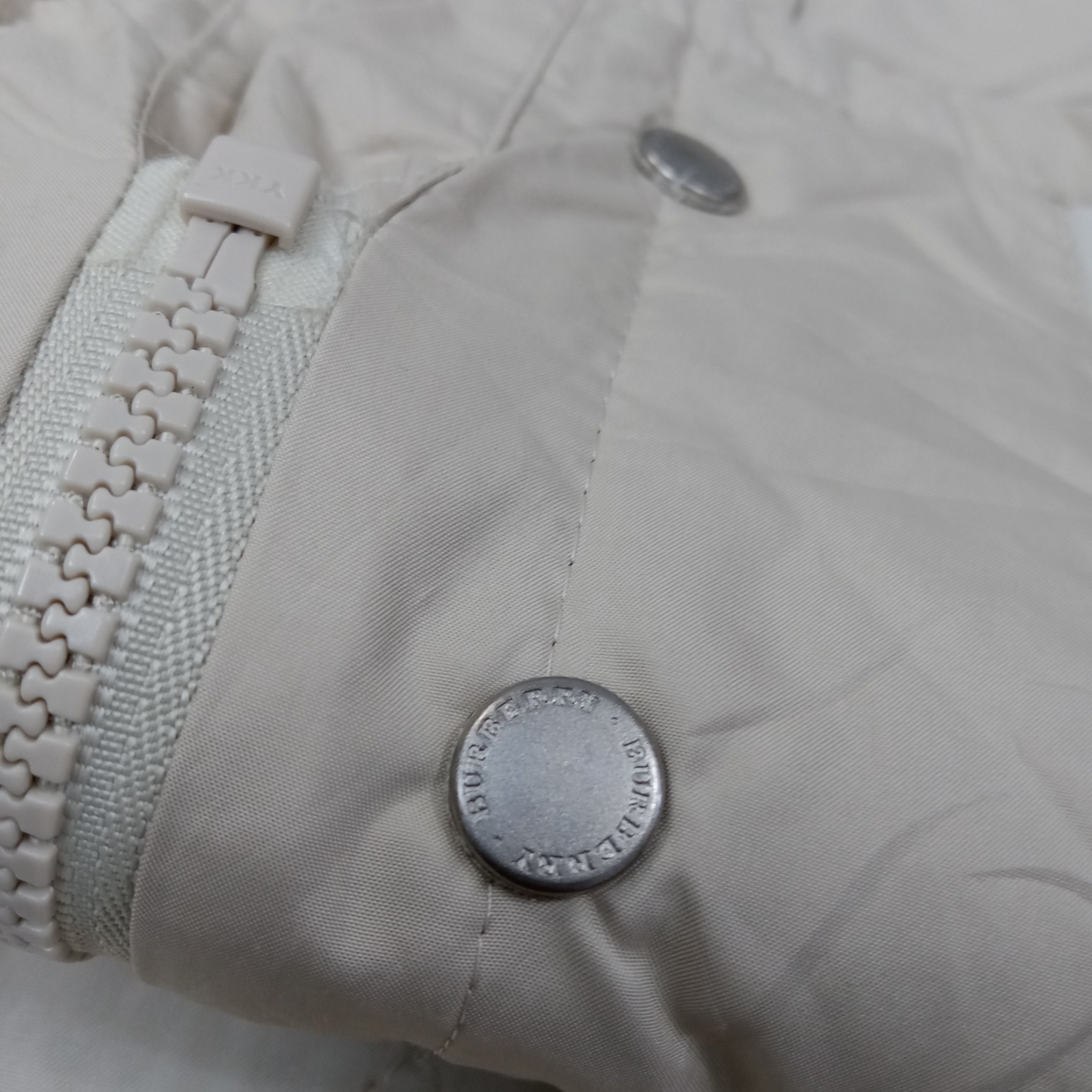 Burberry BURBERRY LONDON Fashion Brand Jakcet C253N25 Size US S / EU 44-46 / 1 - 8 Thumbnail