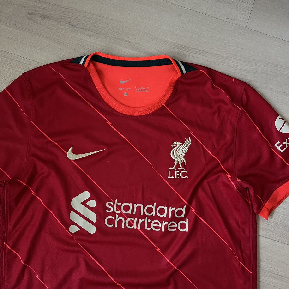 Nike Nike Liverpool M. Salah soccer jersey Size US L / EU 52-54 / 3 - 2 Thumbnail