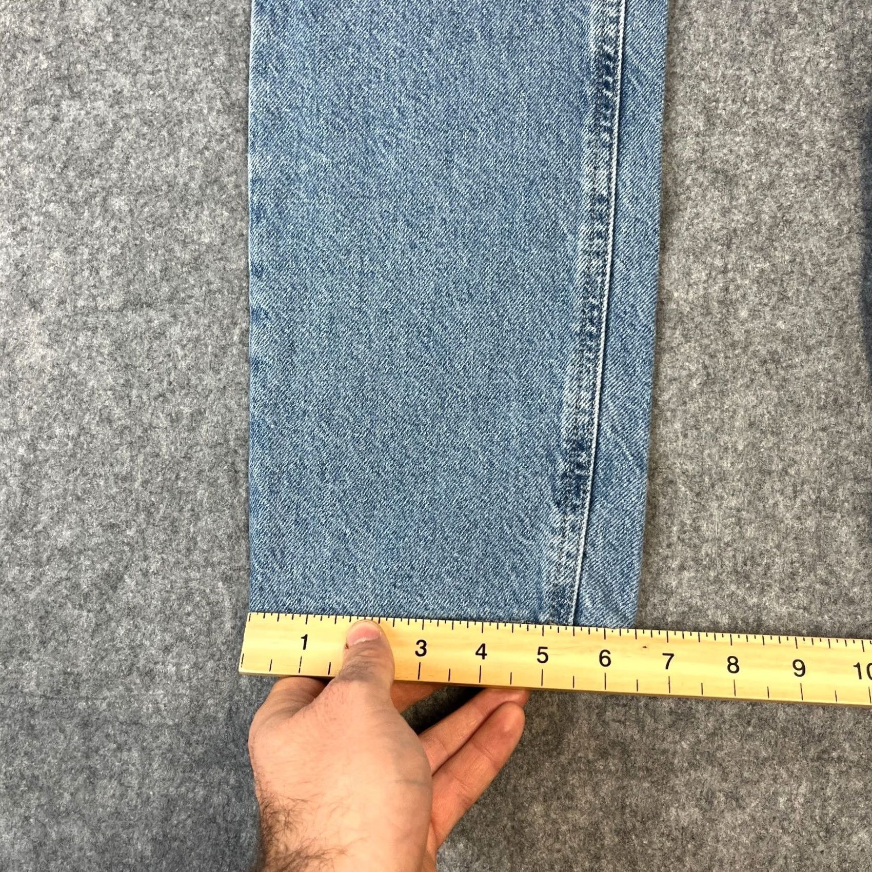 Tommy Hilfiger Tommy Hilfiger Mens Jeans Slim Scanton 34x30 Light Blue Distressed Denim 5-Pocket Shirt? (Note: Item was not labeled as Shirt; corrected below) Size US 34 / EU 50 - 4 Thumbnail