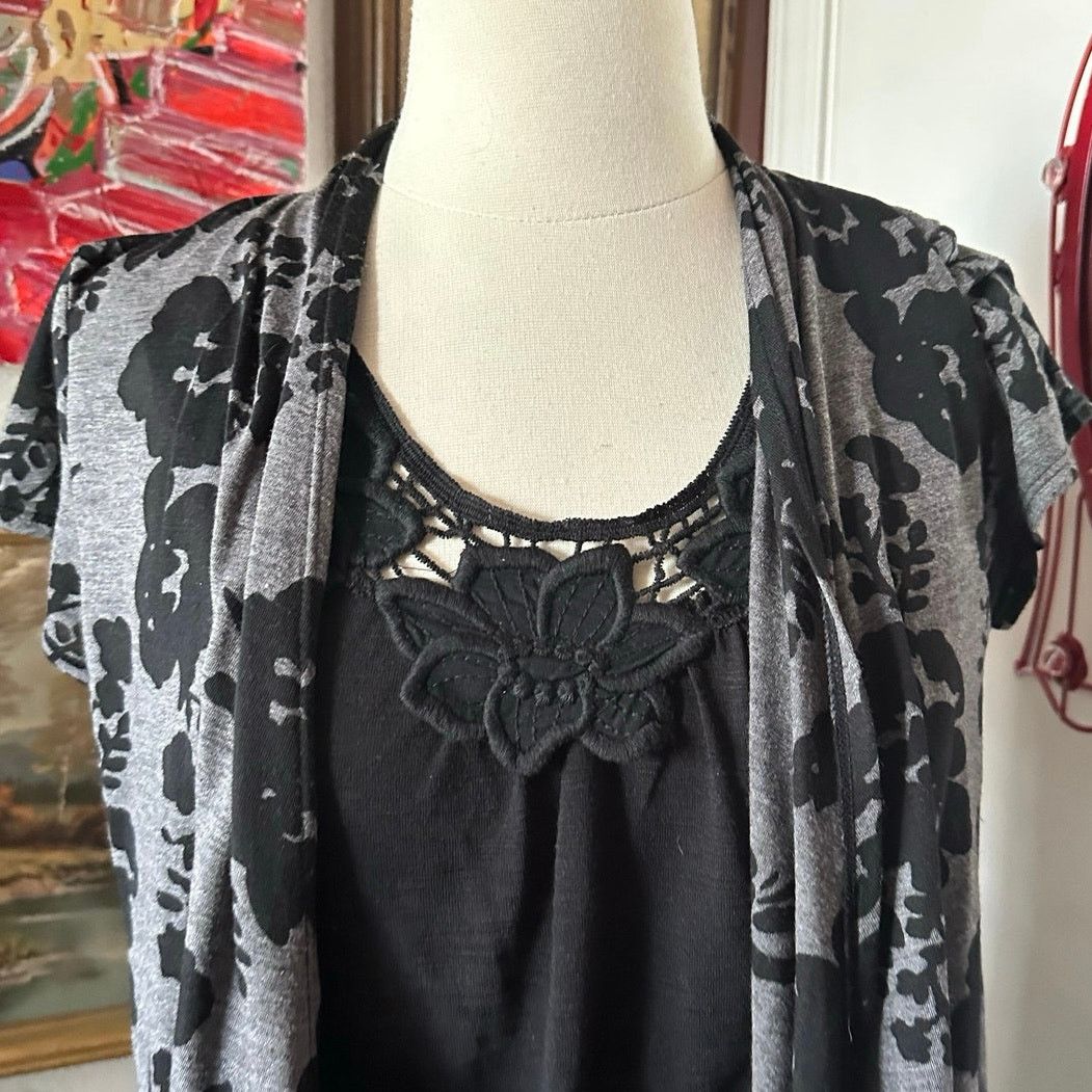 Other notations black gray layered floral shirt Size S / US 4 / IT 40 - 2 Thumbnail