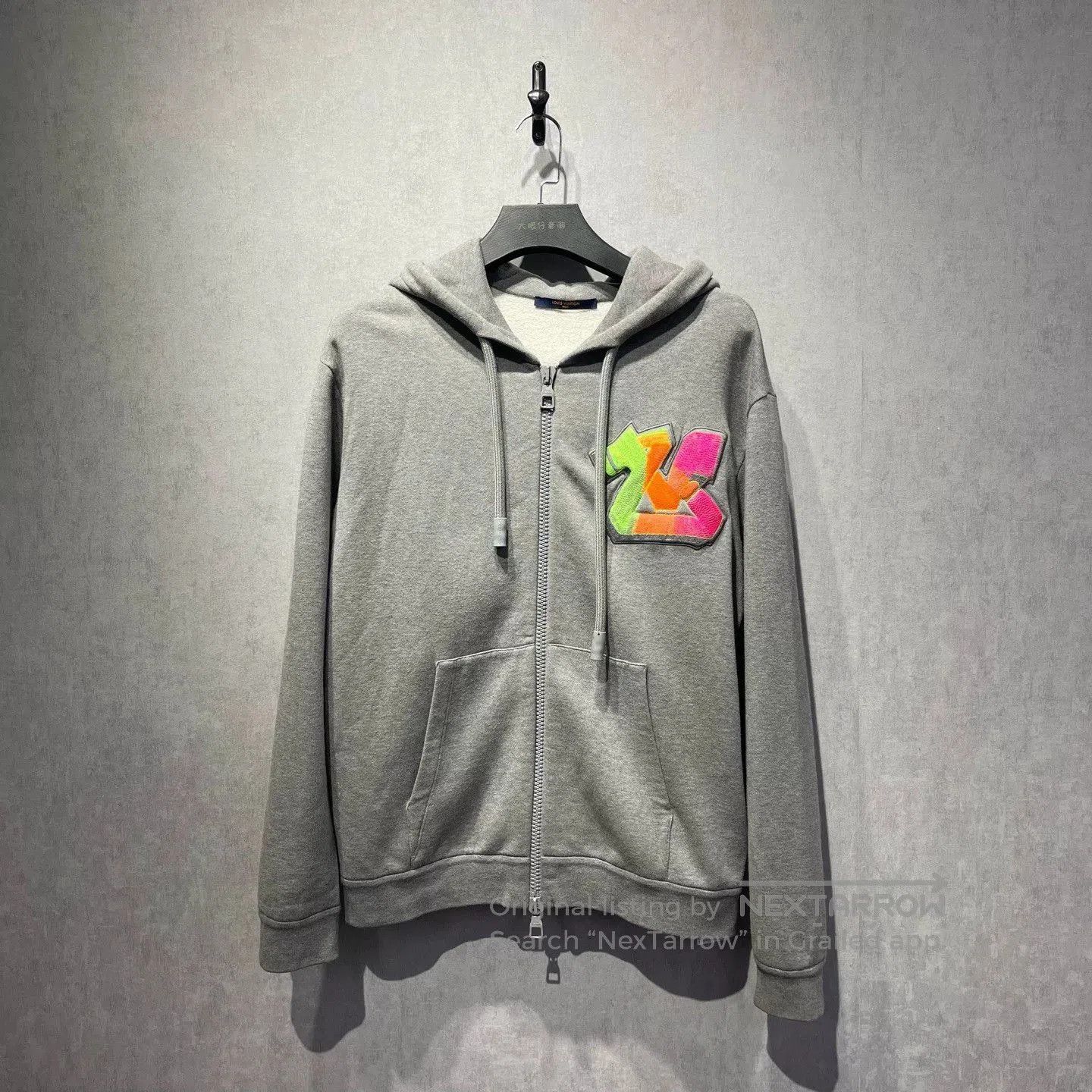 Louis Vuitton LV 3D Logo Grey Hoodie Jacket. Size US L / EU 52-54 / 3 - 1 Thumbnail