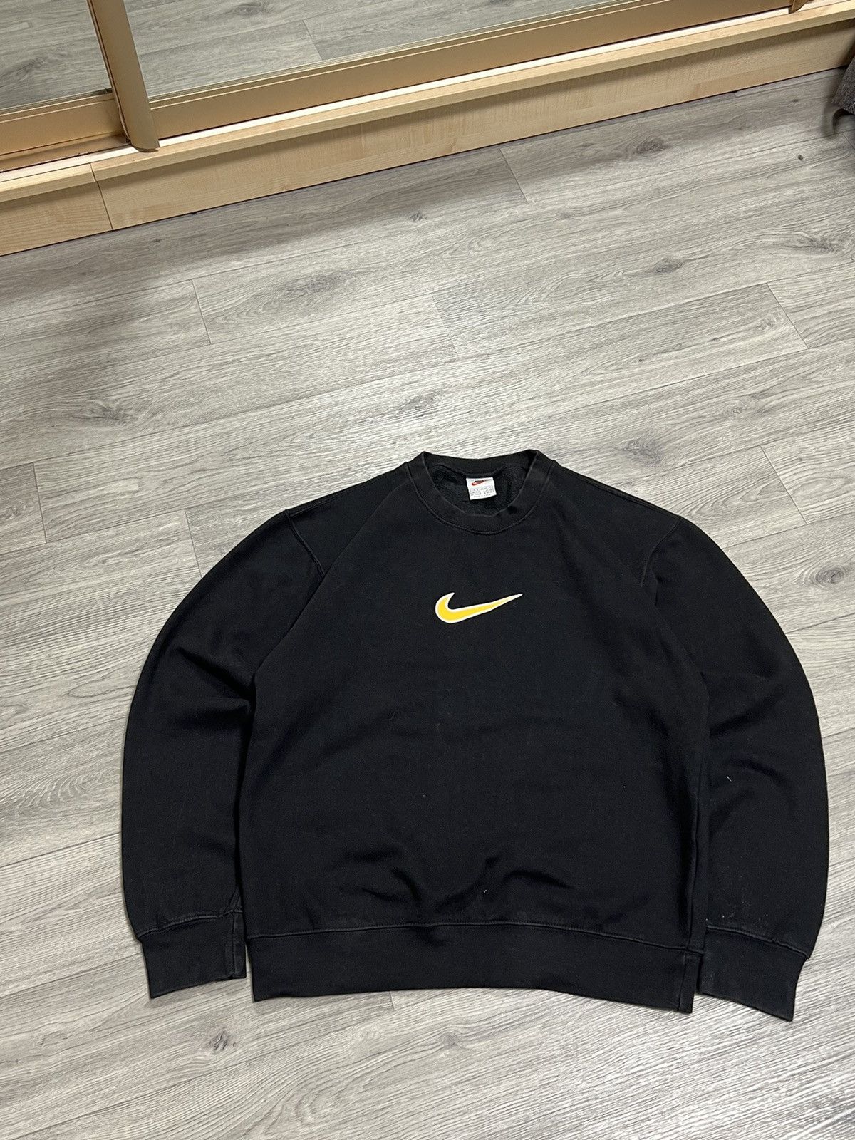 Vintage Nike center logo vintage sweatshirt men’s size S Size US S / EU 44-46 / 1 - 1 Thumbnail