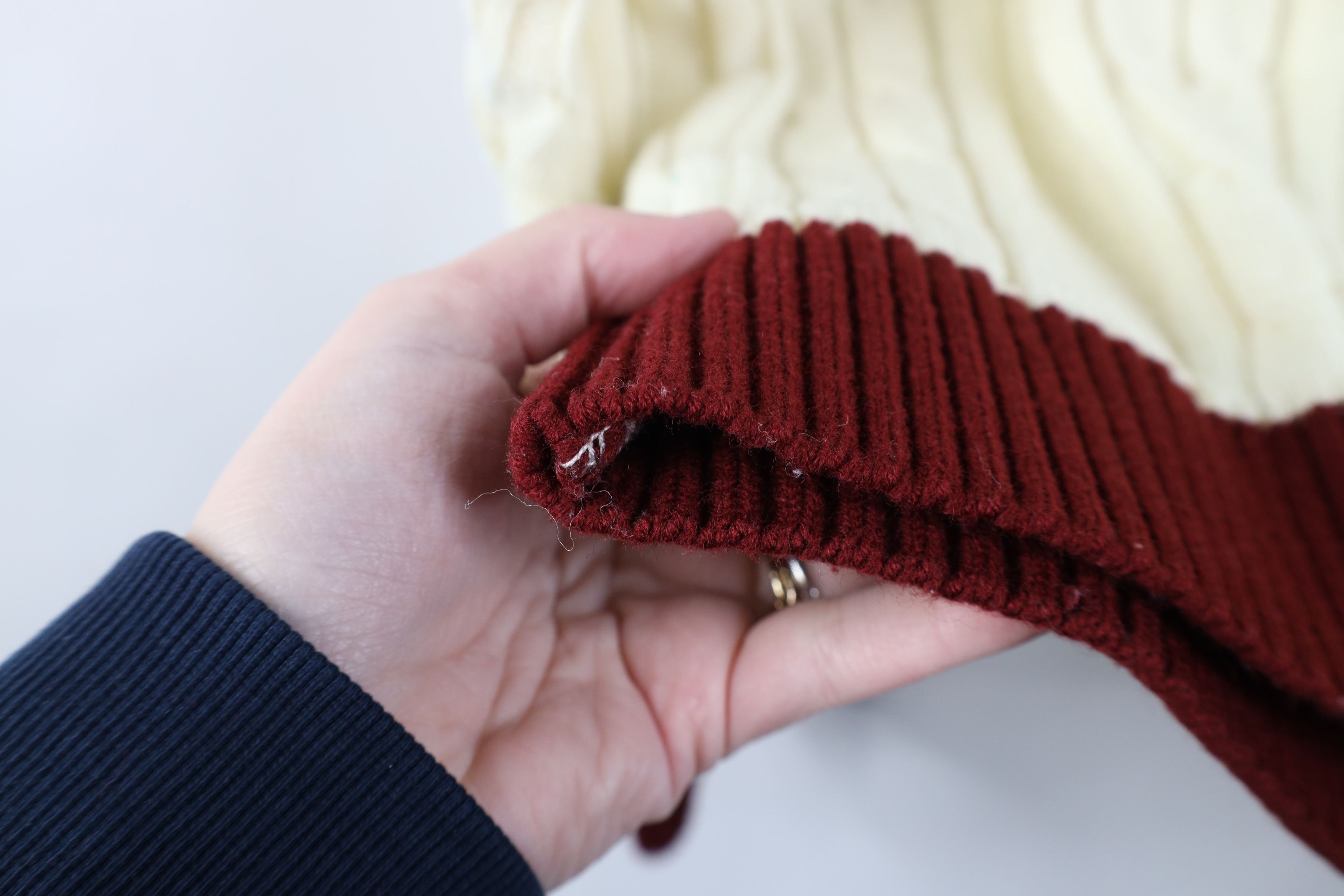 Vintage Vintage 70s Streetwear Ribbed Cable Knit Shawl Sweater Size US L / EU 52-54 / 3 - 8 Thumbnail