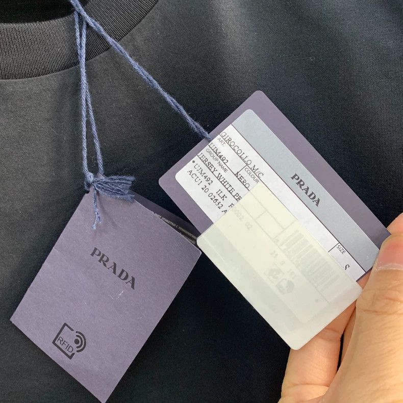 Prada Prada Classic back patch triangle logo T-shirt 2502-Nextarr Size US S / EU 44-46 / 1 - 4 Thumbnail