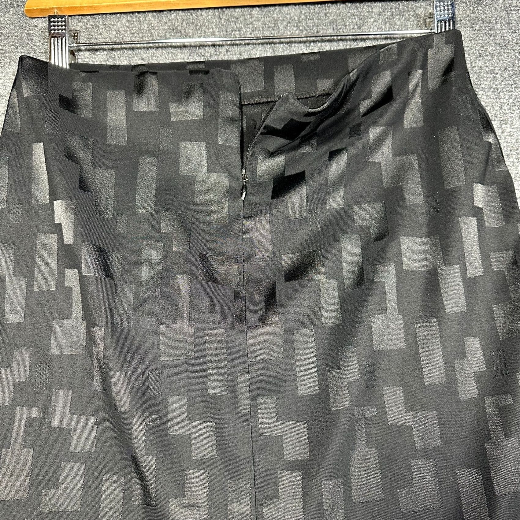 Vintage LAUREN VIDAL Skirt Womens T2 6 Black Pencil Print Vent Back Zip Geometric Size 28" / US 6 / IT 42 - 8 Thumbnail