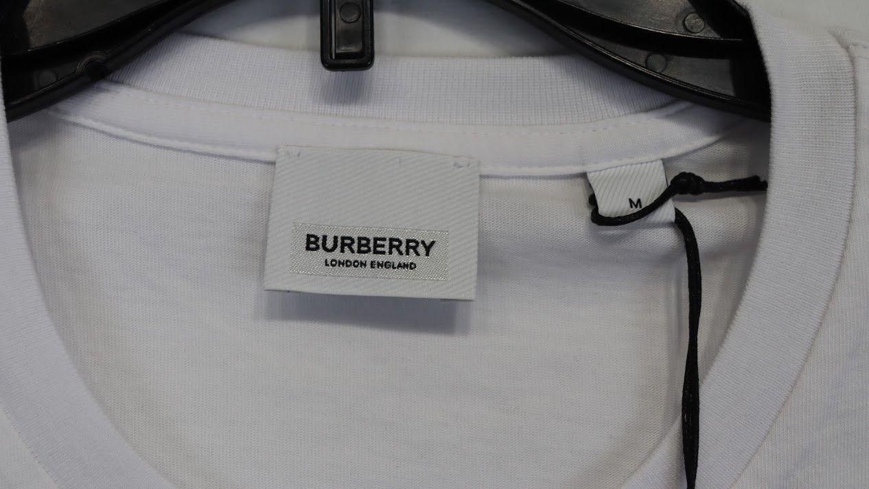 Burberry o1rshd1 T-Shirt in White Size US M / EU 48-50 / 2 - 7 Thumbnail