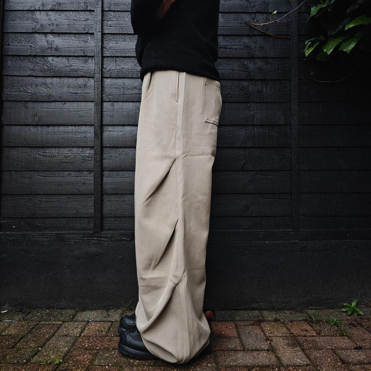 Other Japanese Beige Wide Leg Pleated Trousers Size US 32 / EU 48 - 3 Thumbnail