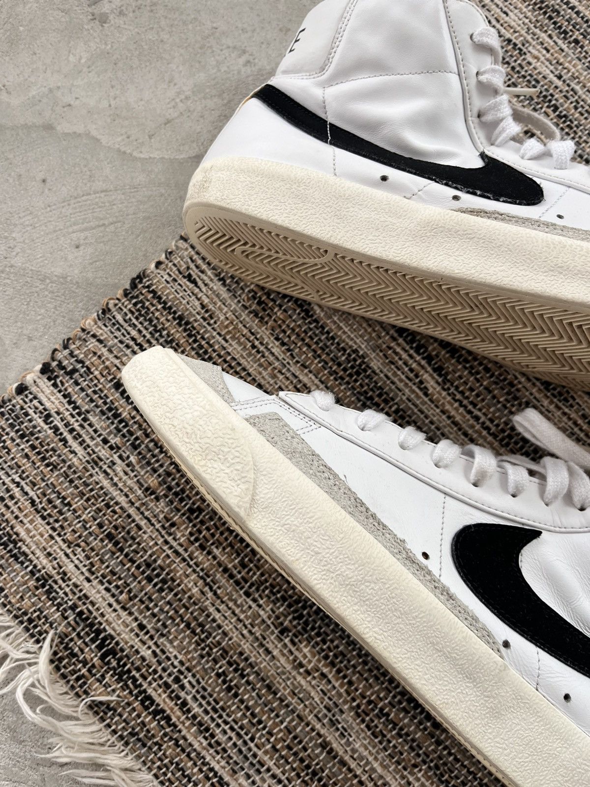Nike Vintage Nike Blazer White Leather Sk8 Mid Sneakers y2K new Size US 10.5 / EU 43-44 - 5 Thumbnail