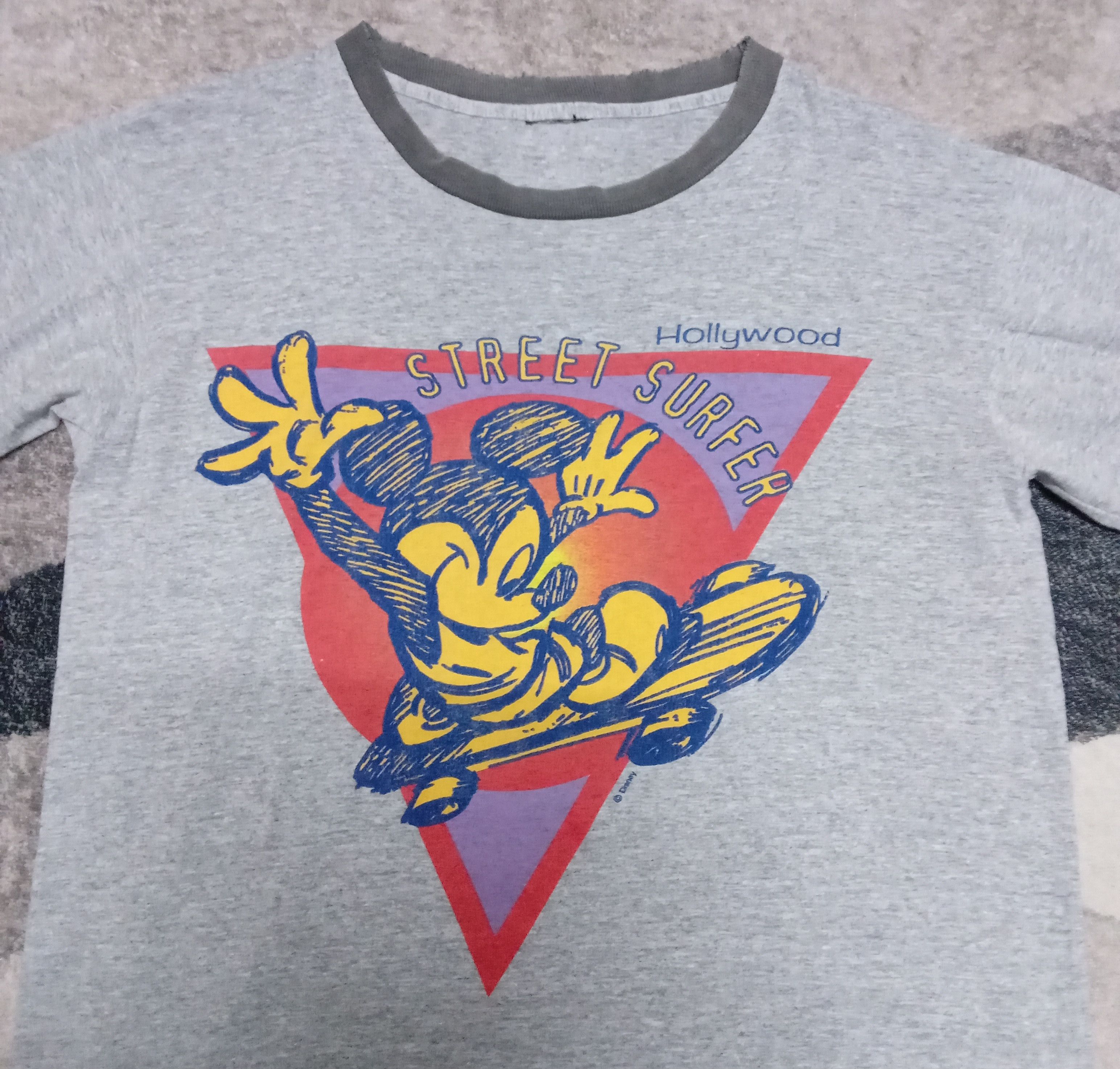 Disney × Vintage Vintage 90s Disney Mickey Ringer Distressed Tshirt Cartoon Size US M / EU 48-50 / 2 - 2 Thumbnail