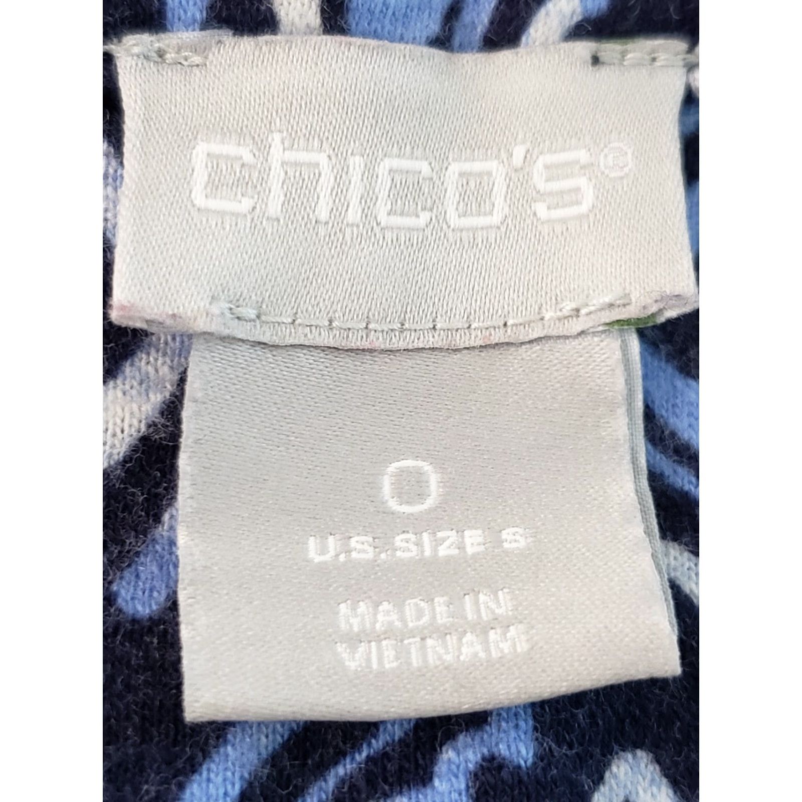 Vintage Chico’s Womens Top Blue V-Neck 3/4 Sleeve Asymmetrical Hem Size 0 Regular US Small Size S / US 4 / IT 40 - 3 Thumbnail