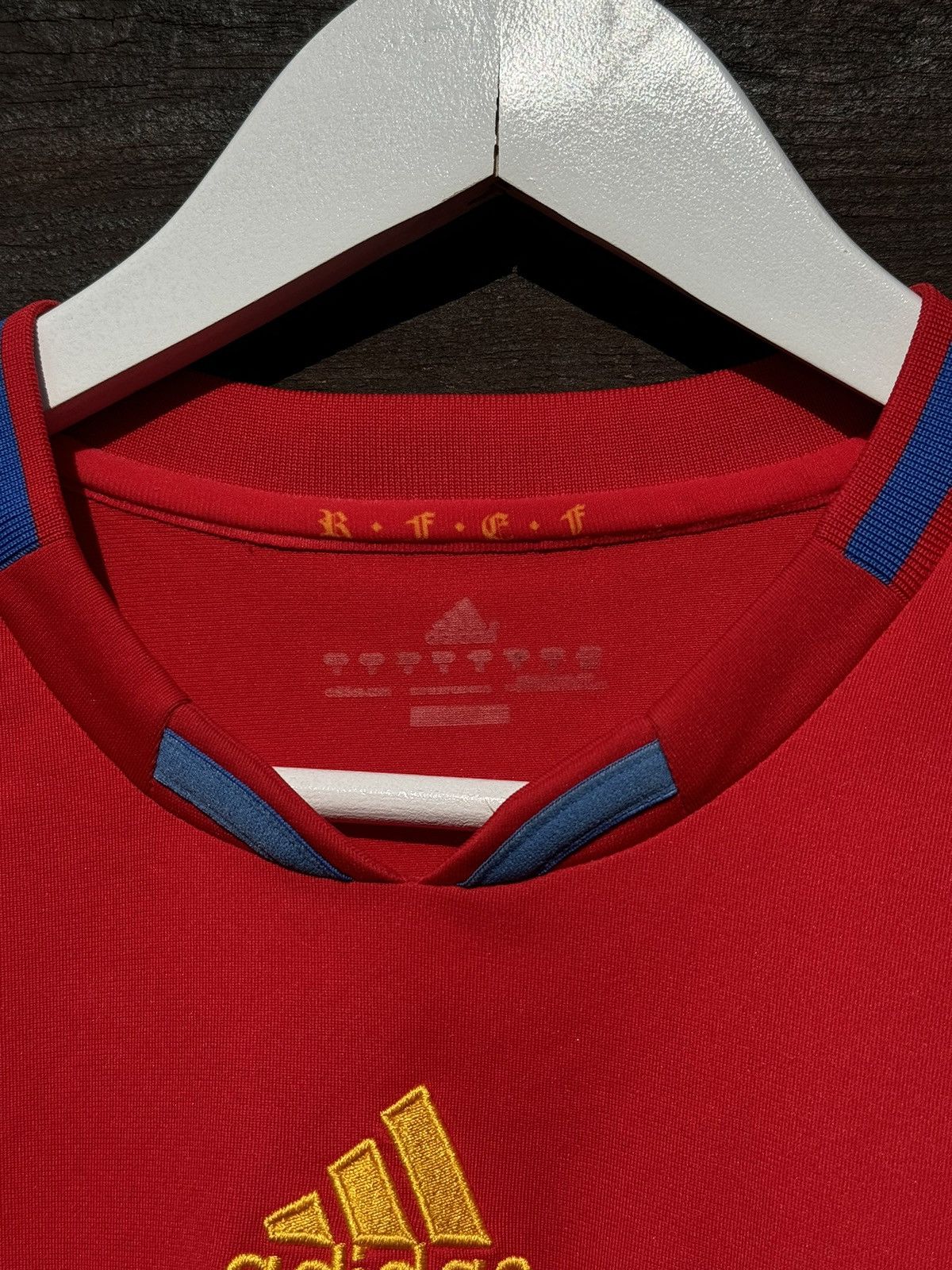 Adidas × Vintage 2009 Adidas Spain Vintage soccer jersey Furia Roja red Size US M / EU 48-50 / 2 - 7 Thumbnail