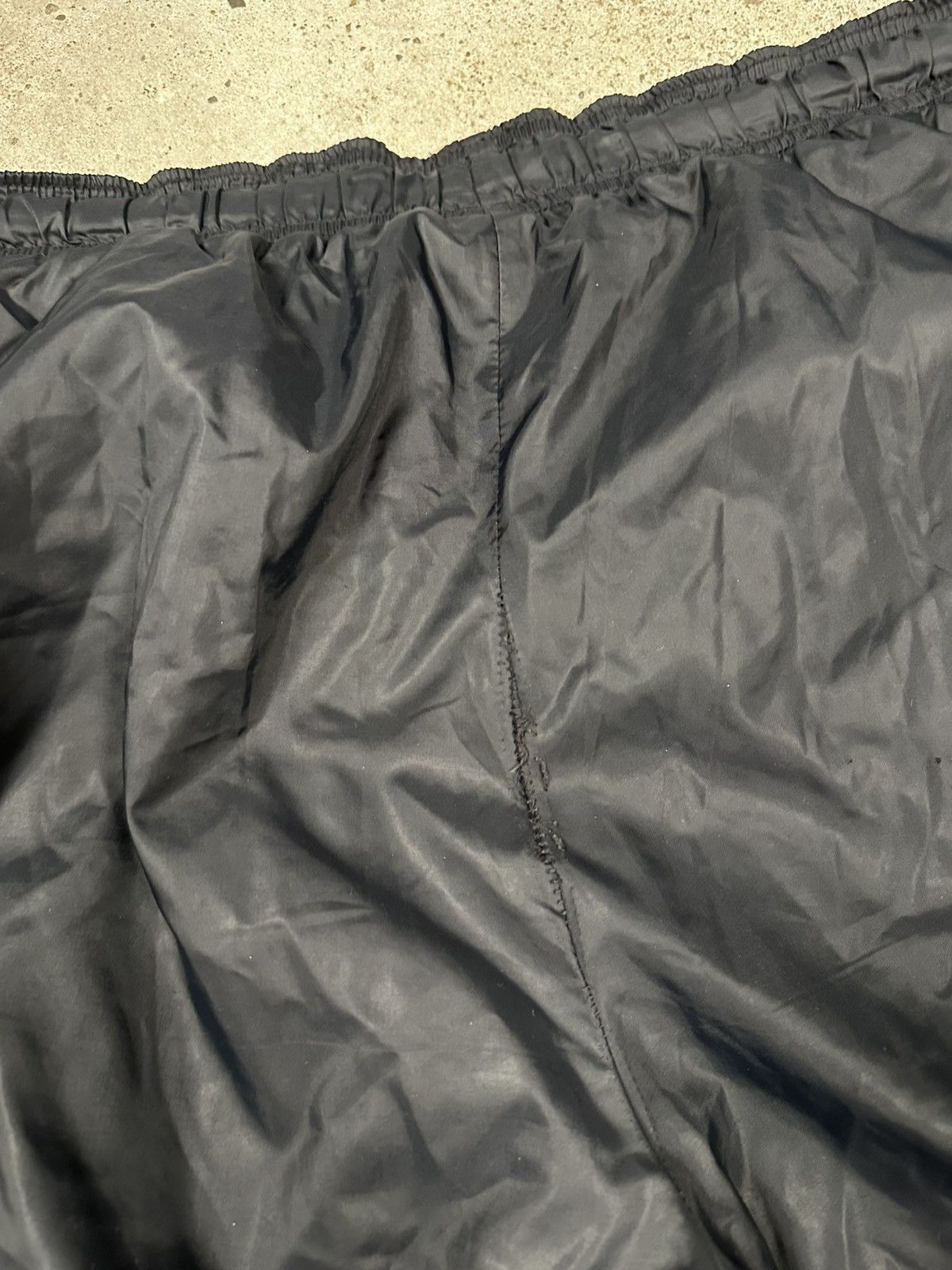 Nike Vintage Y2K Nike Baggy Black Track Pants Swoosh Spellout Size US 32 / EU 48 - 14 Thumbnail
