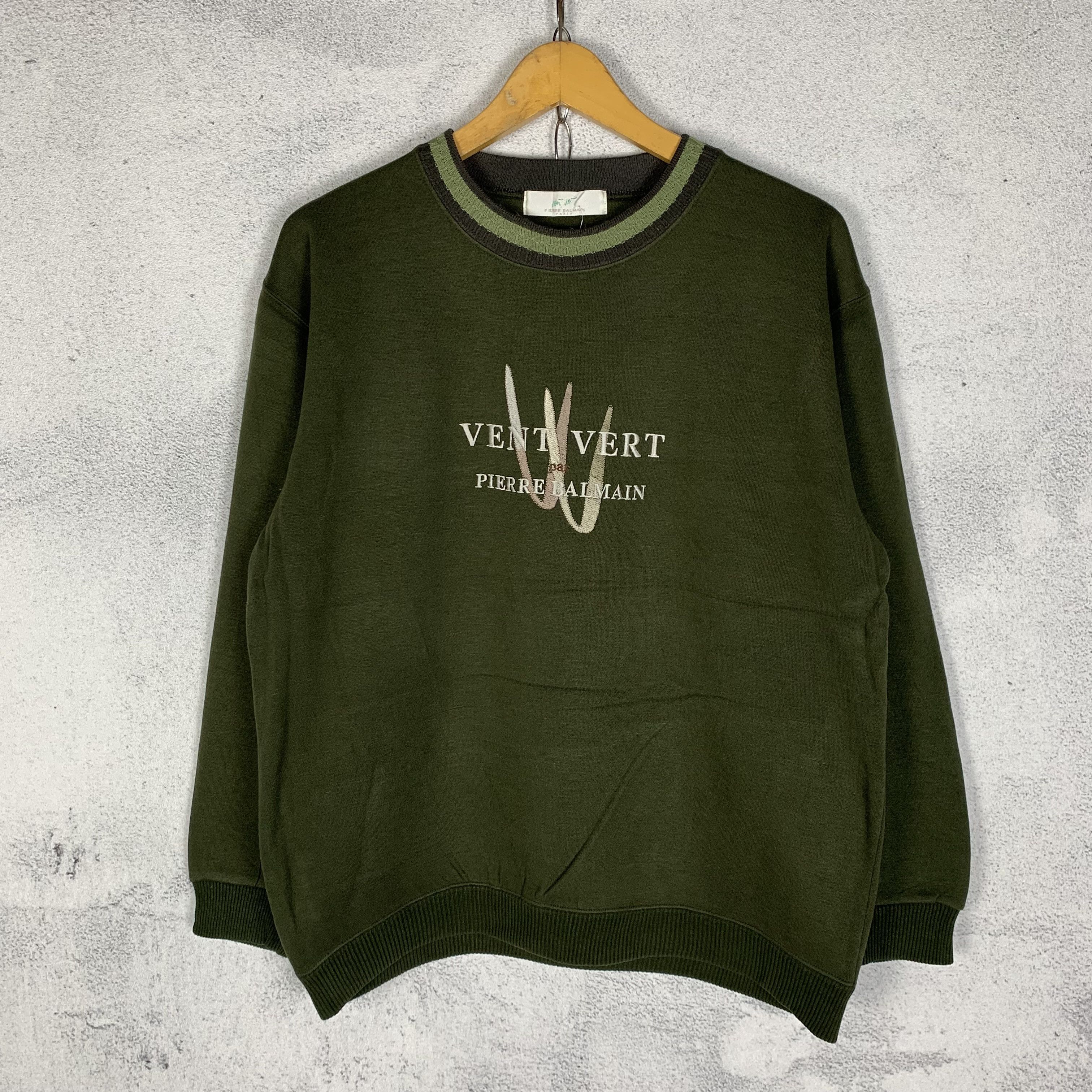 Pierre Balmain Vintage Pierre Balmain Paris Sweatshirt Crewneck Size US M / EU 48-50 / 2 - 1 Thumbnail