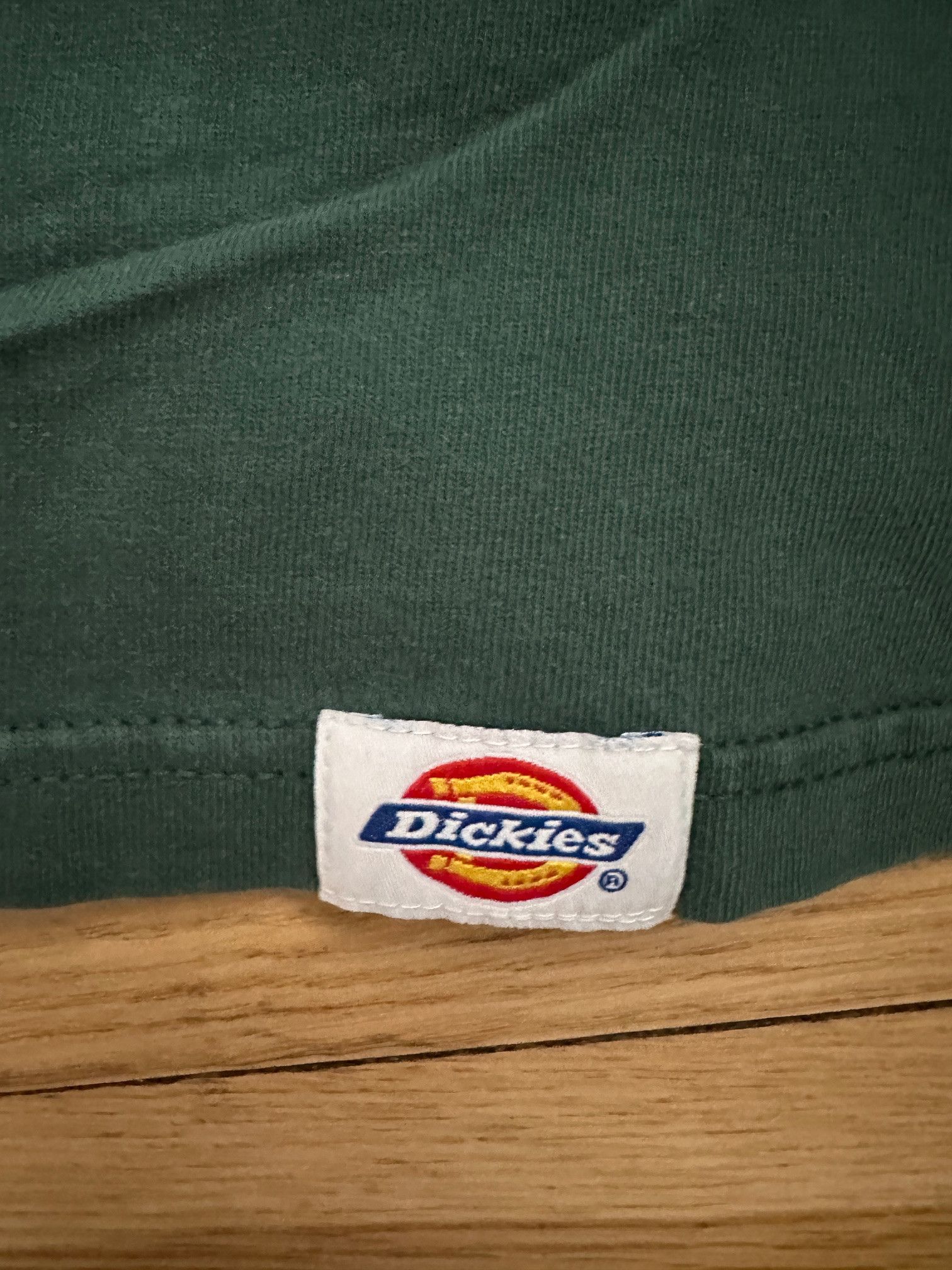 Dickies Vintage Dickies T-Shirt Green Pocket Work Wear Size XL Size US XL / EU 56 / 4 - 3 Thumbnail