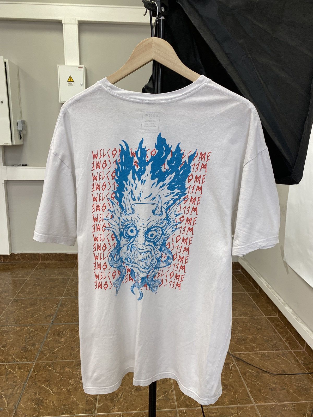 Welcome Skateboards 🇺🇸 Y2K Welcome Skateboards Archive Anarchy T-Shirt Rare Retro Size US XL / EU 56 / 4 - 1 Thumbnail