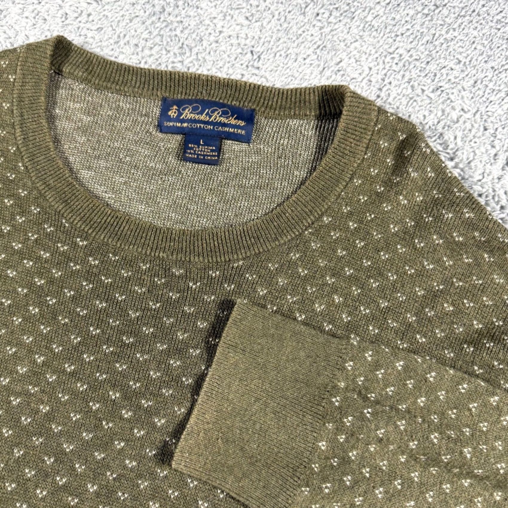 Brooks Brothers Brooks Brothers Olive Green Supima Cashmere Crewneck Polka Dot Pullover Men Large Size US L / EU 52-54 / 3 - 2 Thumbnail