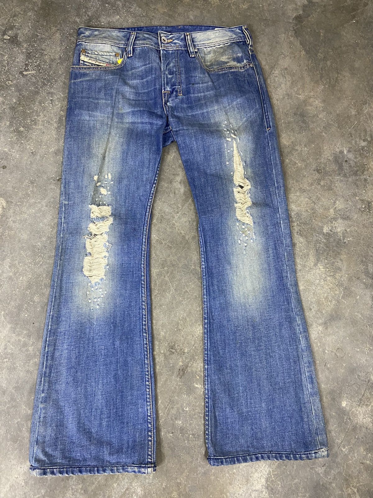 Diesel 🔥 Distressed Jeans Diesel Flared jeans wide baggy Size US 32 / EU 48 - 2 Thumbnail