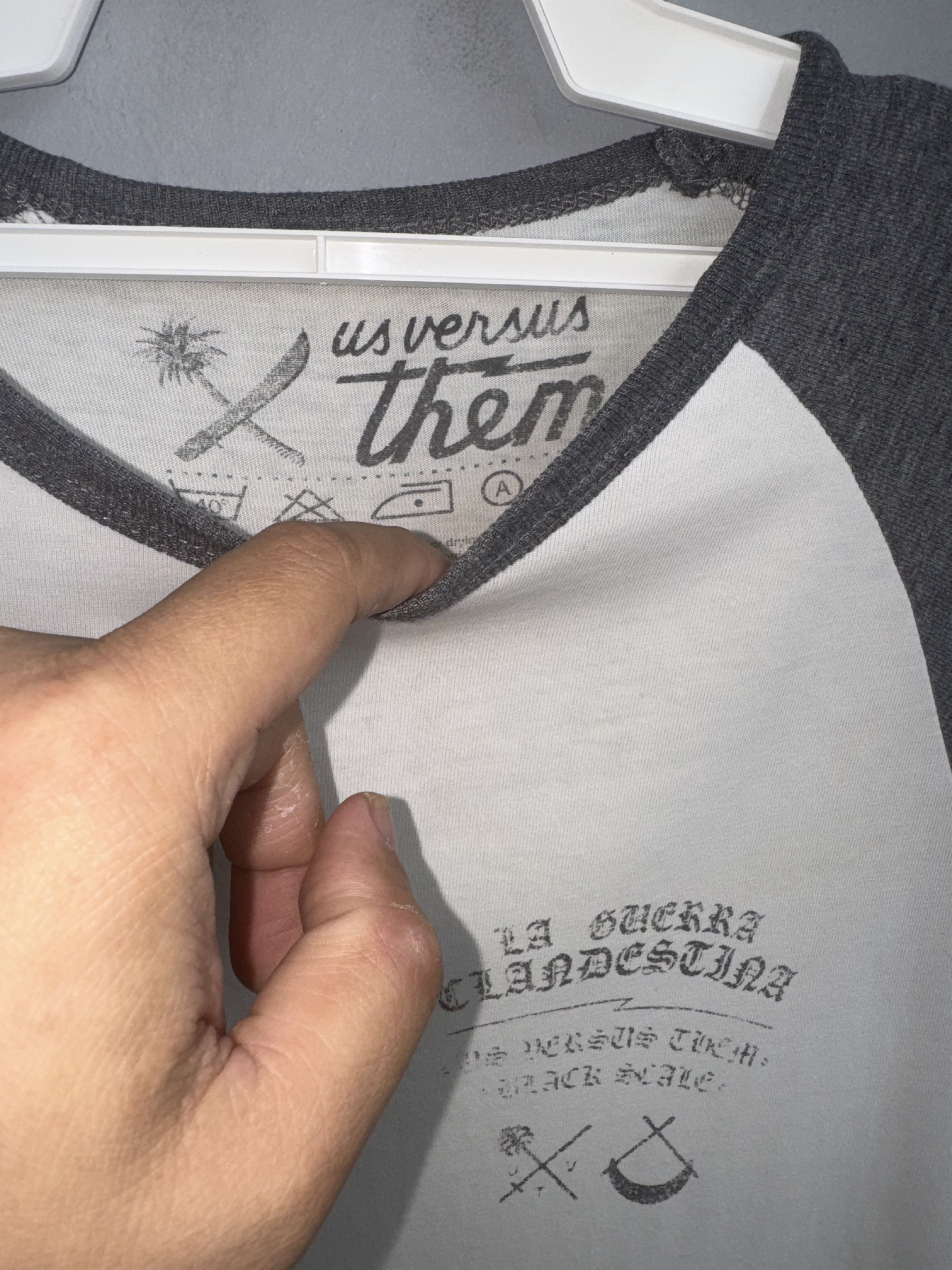 Us Versus Them Us Versus Them 3 Quarter Shirt Size US S / EU 44-46 / 1 - 3 Thumbnail