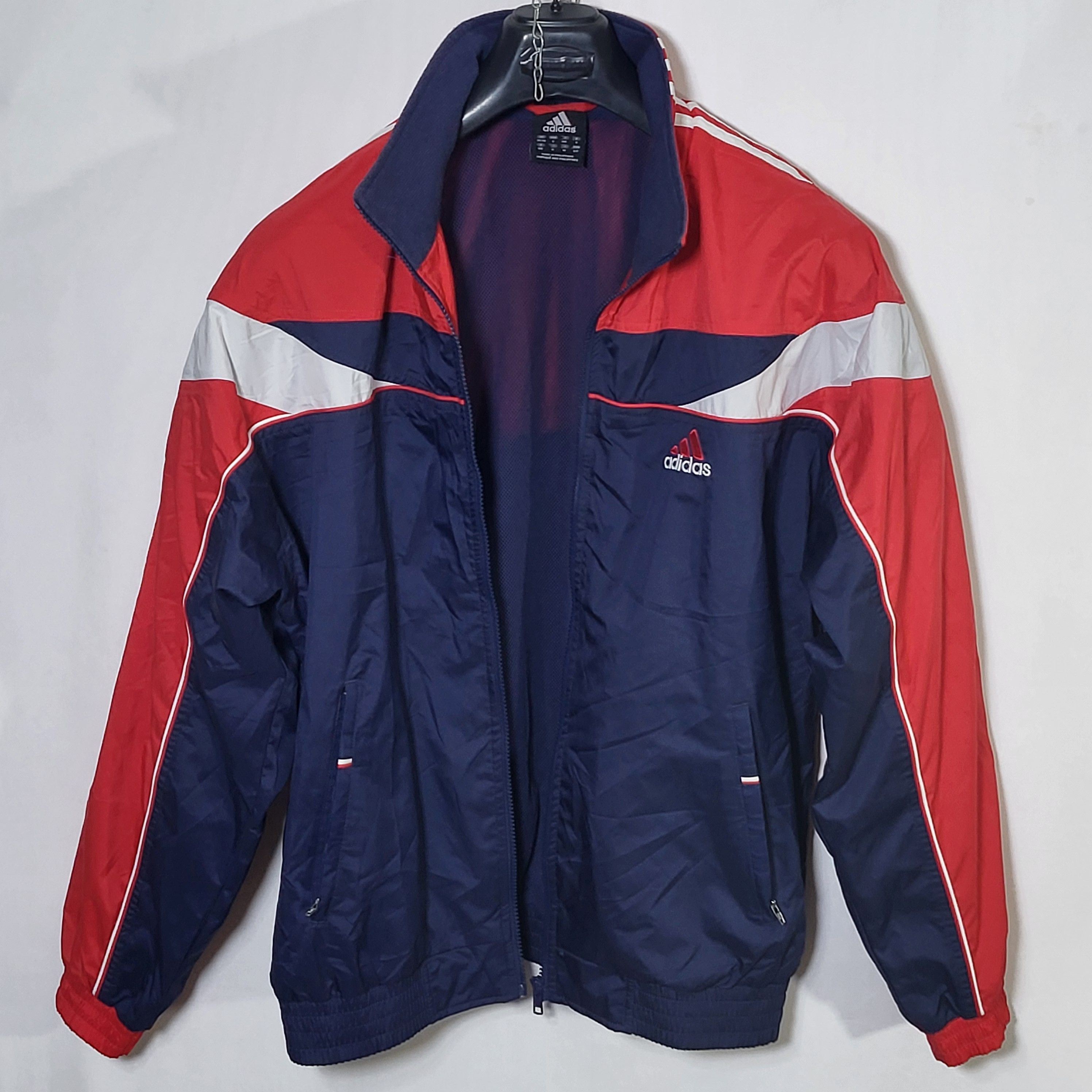 Adidas Vintage Adidas jacket.Size S but fit M. Size US S / EU 44-46 / 1 - 3 Thumbnail