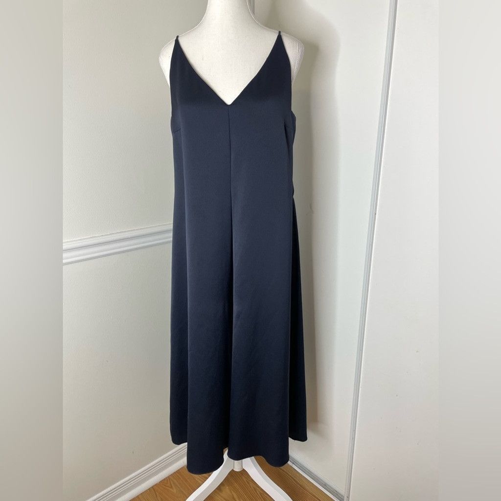 Mango Mango Premium Navy Satin WideLeg CullootteCropped Jumpsuit S Size 27" / US 4 / IT 40 - 2 Thumbnail