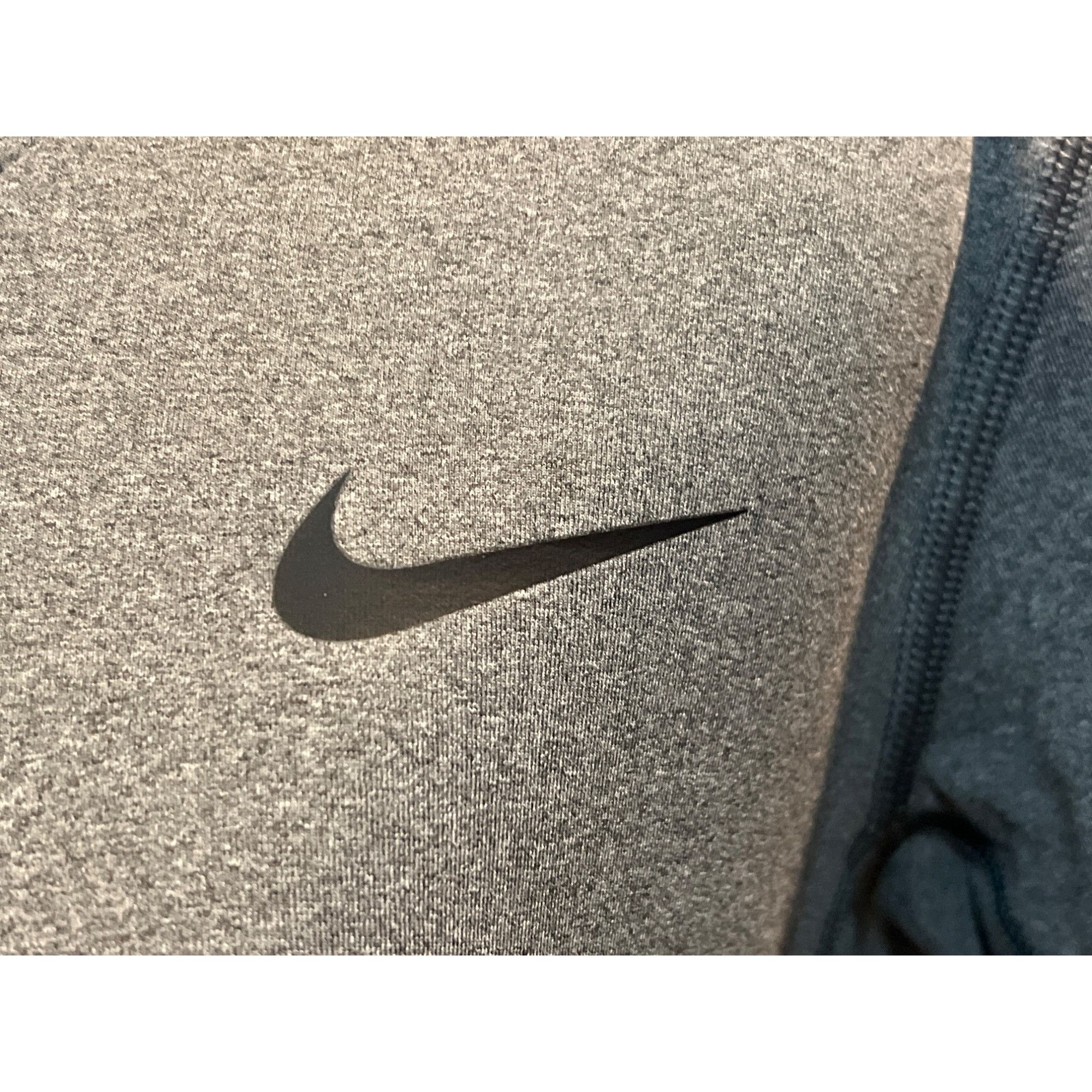 Nike Nike Womens Gray Dri-Fit Activewear Shirt Size L Size L / US 10 / IT 46 - 5 Thumbnail