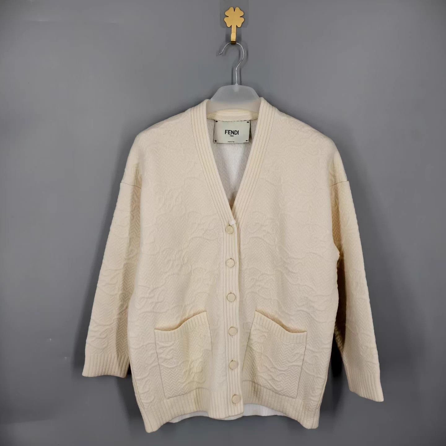 Fendi FENDI White Embossed V-Neck Knit Cardigan 38 Size S / US 4 / IT 40 - 2 Thumbnail