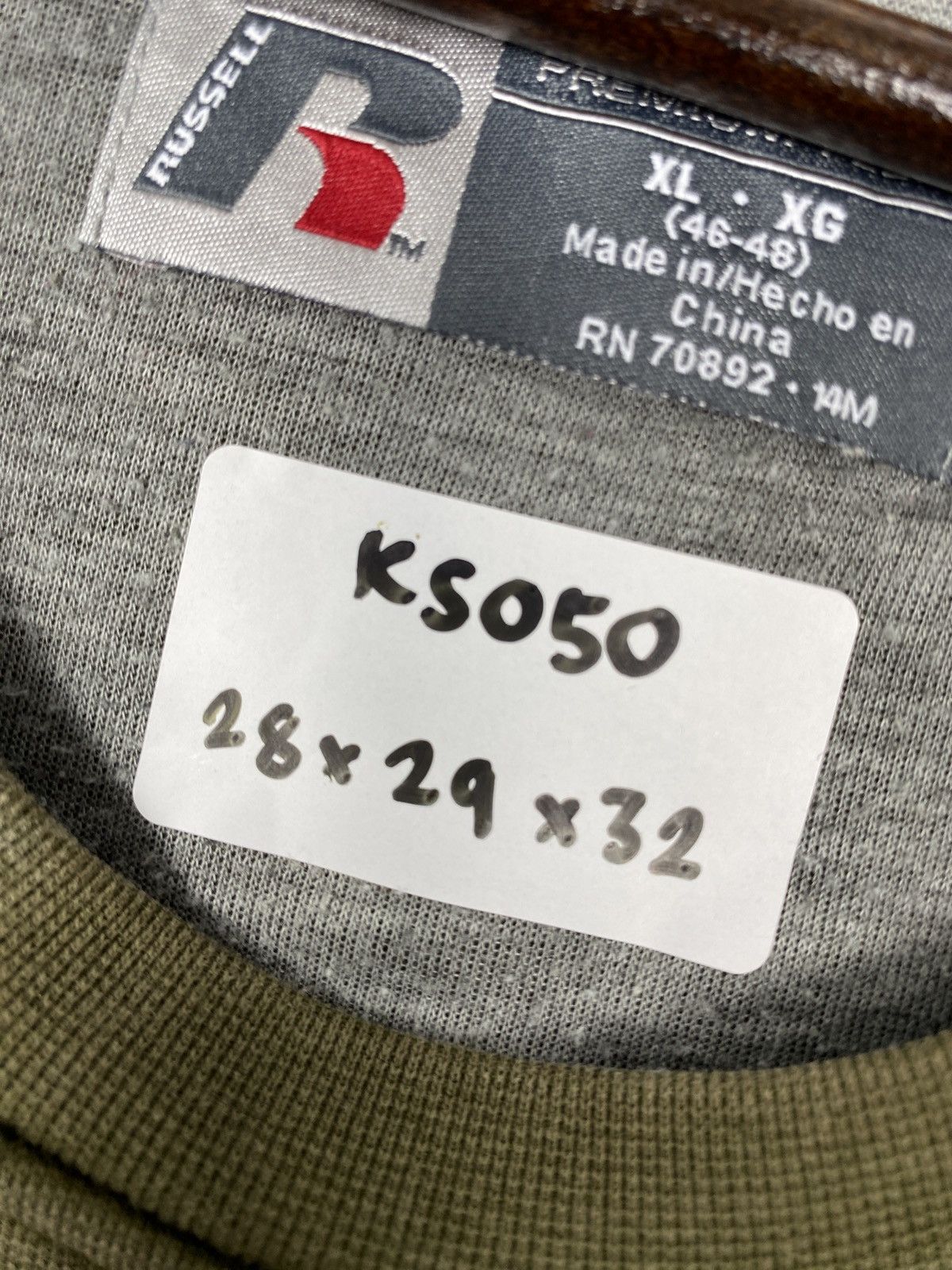 Russell Athletic × Vintage Vintage Russell Athletic Faded Sweatshirts Size US XL / EU 56 / 4 - 10 Thumbnail