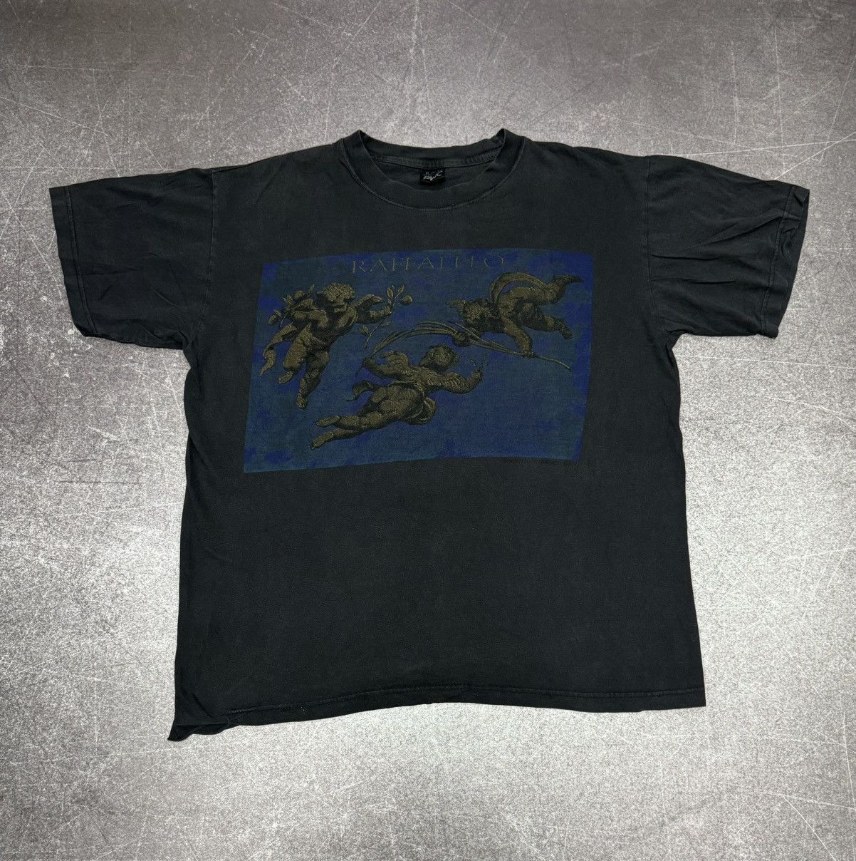 Vintage Vintage Raffaello Angels T Shirt Art Florence Italy Size US XL / EU 56 / 4 - 1 Thumbnail