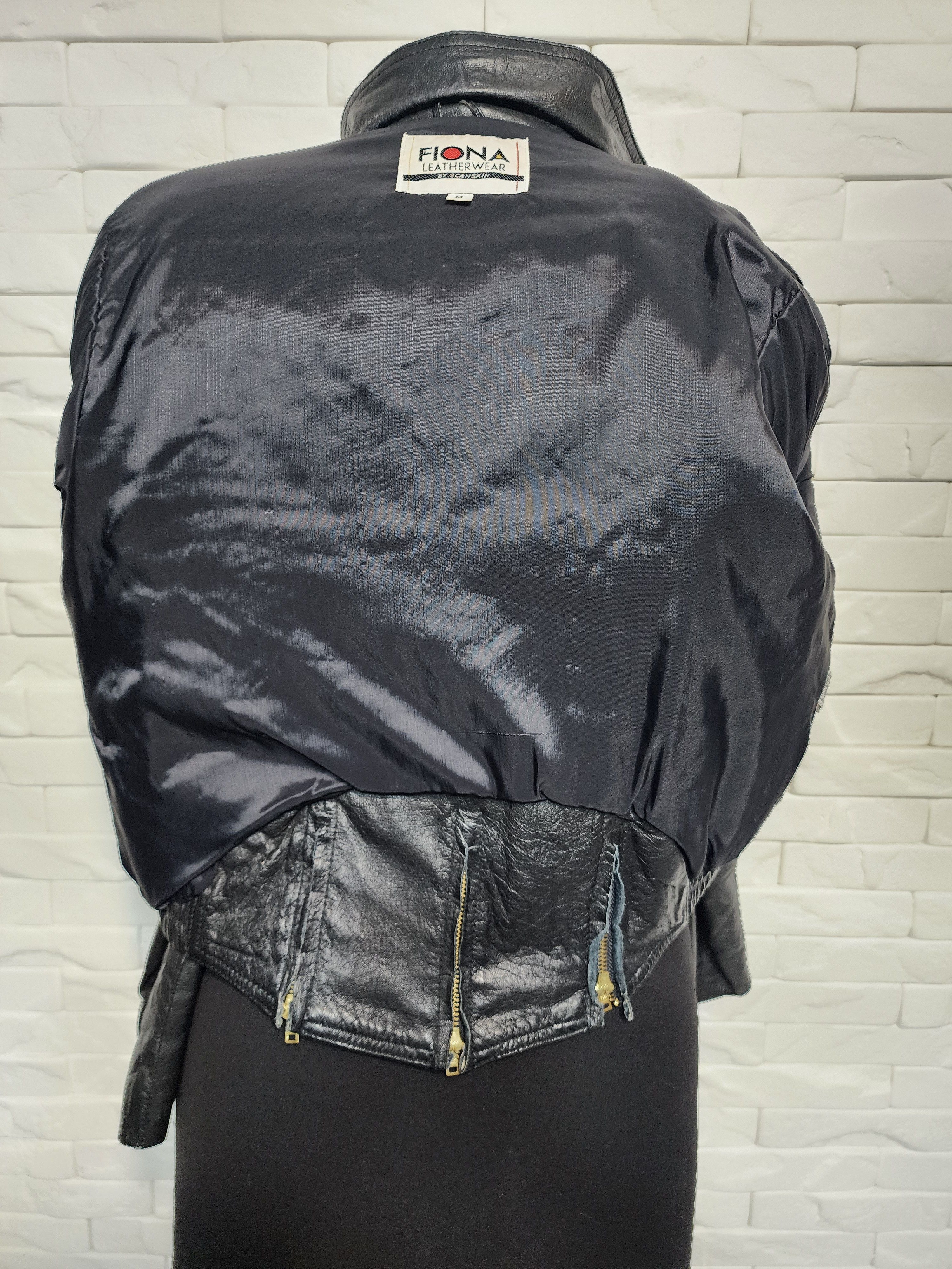 Designer Vintage Black Leather Biker Jacket: Size L / US 10 / IT 46 - 7 Thumbnail