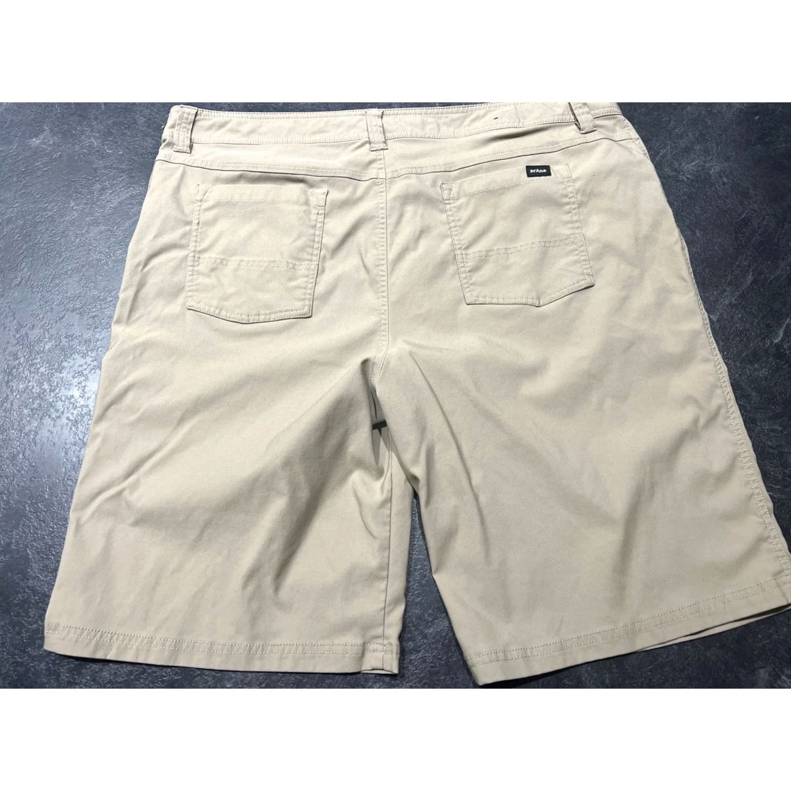 Prana prAna Stretch Shorts Men's 42 Khaki Tan Pocket Outdoor Hiking Cargo Zip 11in Inseam Adjustable Waist Breathable Belted Pockets Regular Rise 42 Mens Size US 42 / EU 58 - 6 Thumbnail