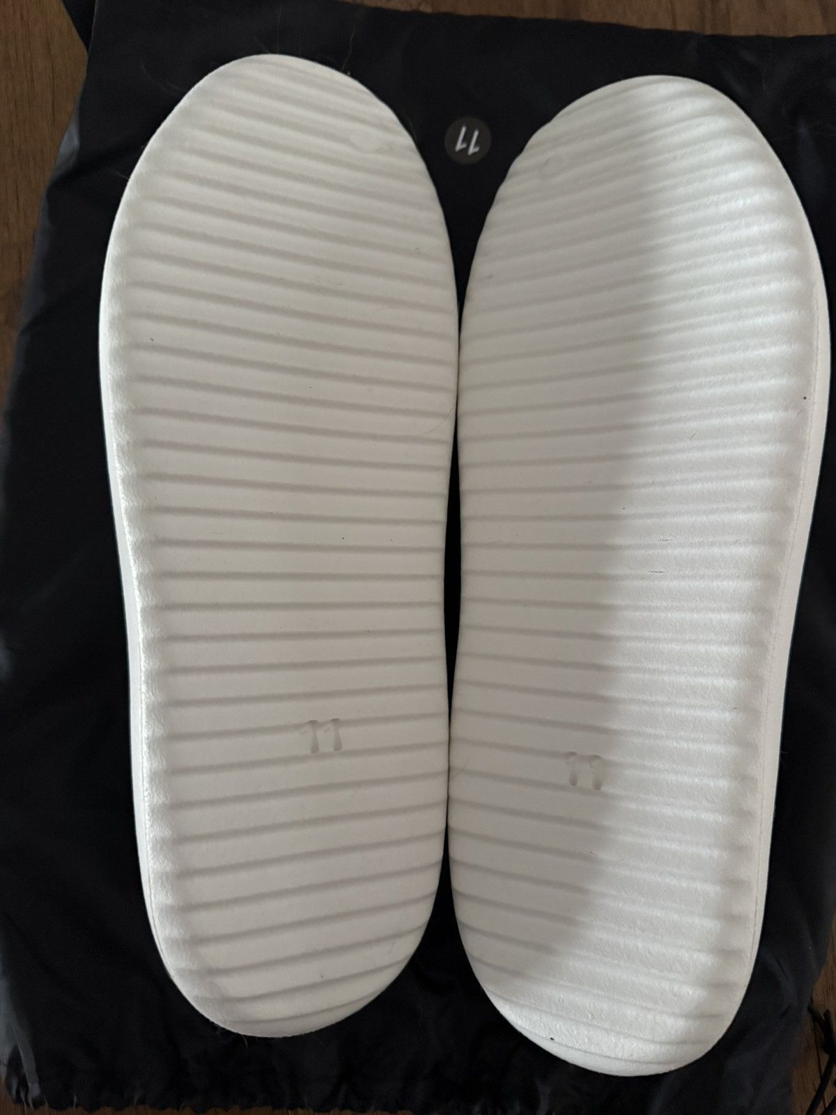 Kanye West SL-01 White Size US 11 / EU 44 - 3 Thumbnail